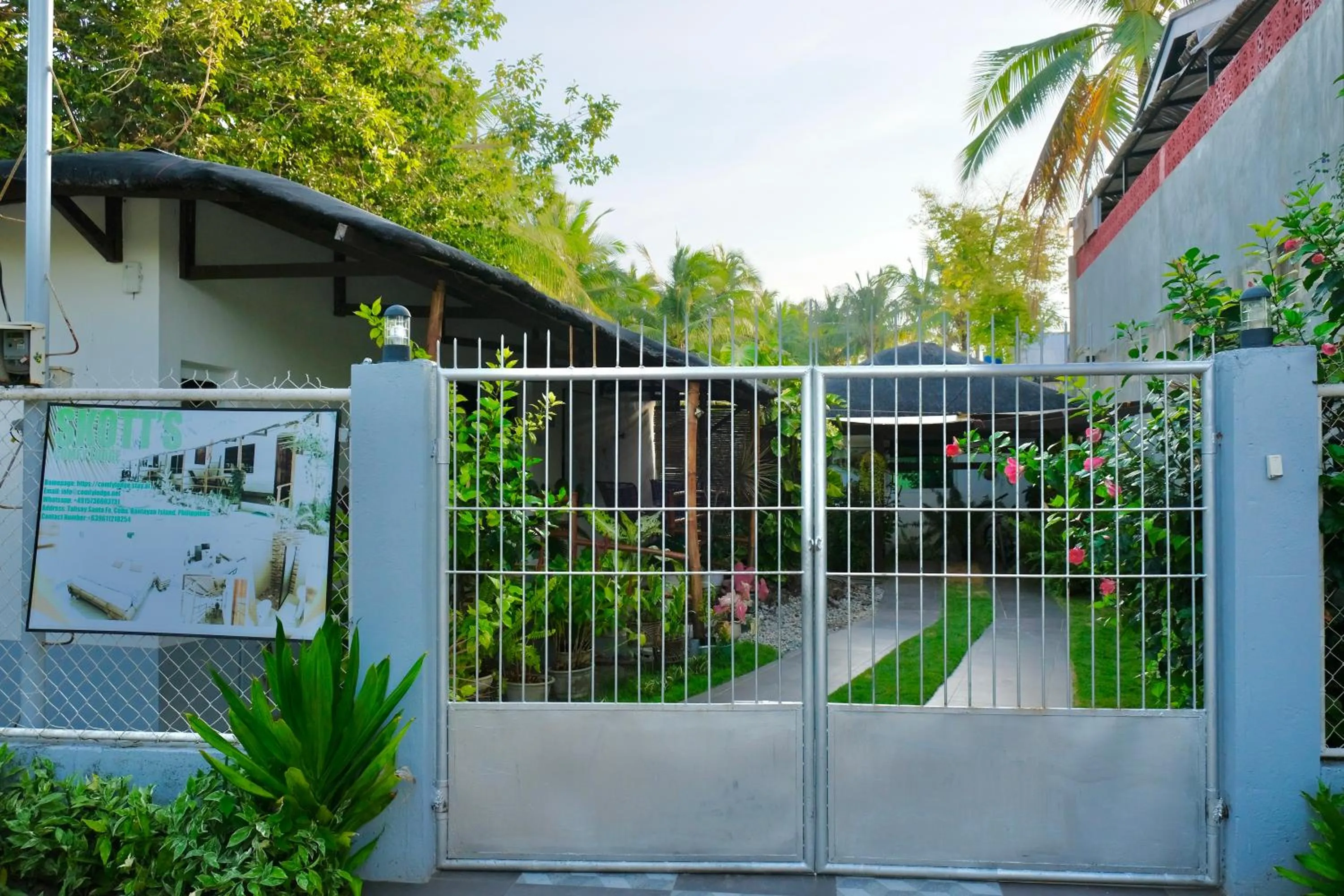 Facade/entrance in Skott's Comfy Lodge