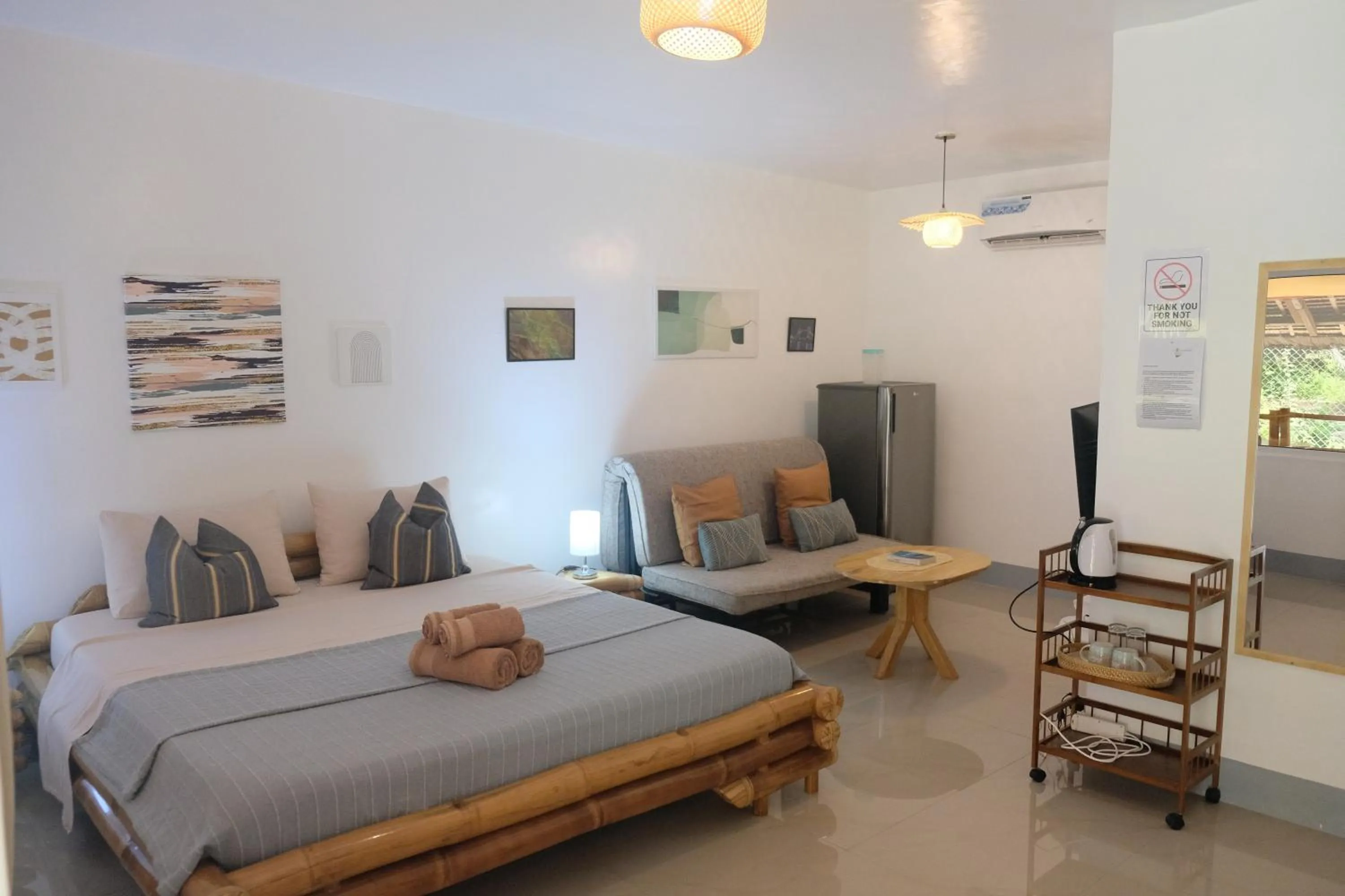 Photo of the whole room, Bed in Skott's Comfy Lodge