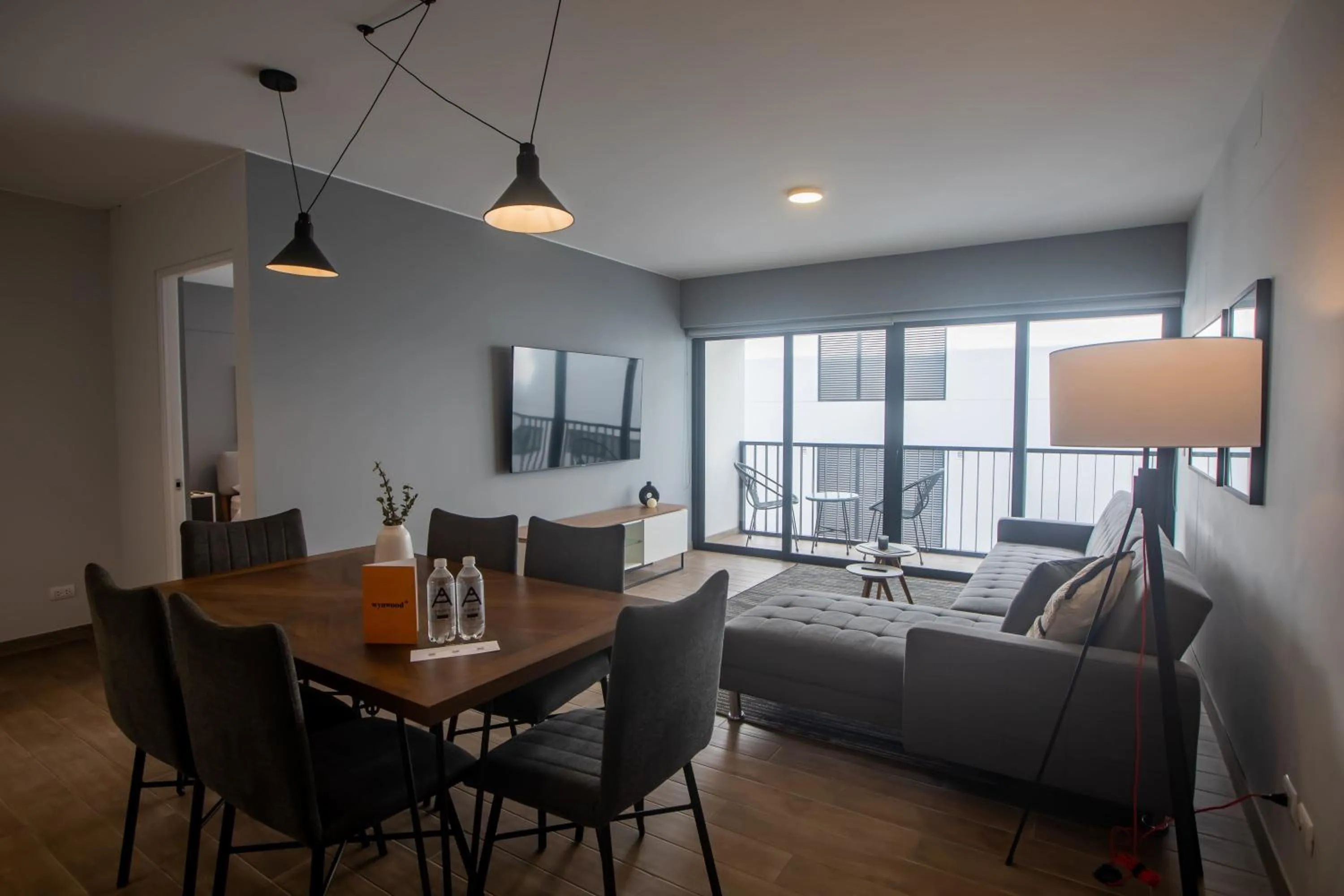 Dining area in Wynwood Berlin in Miraflores