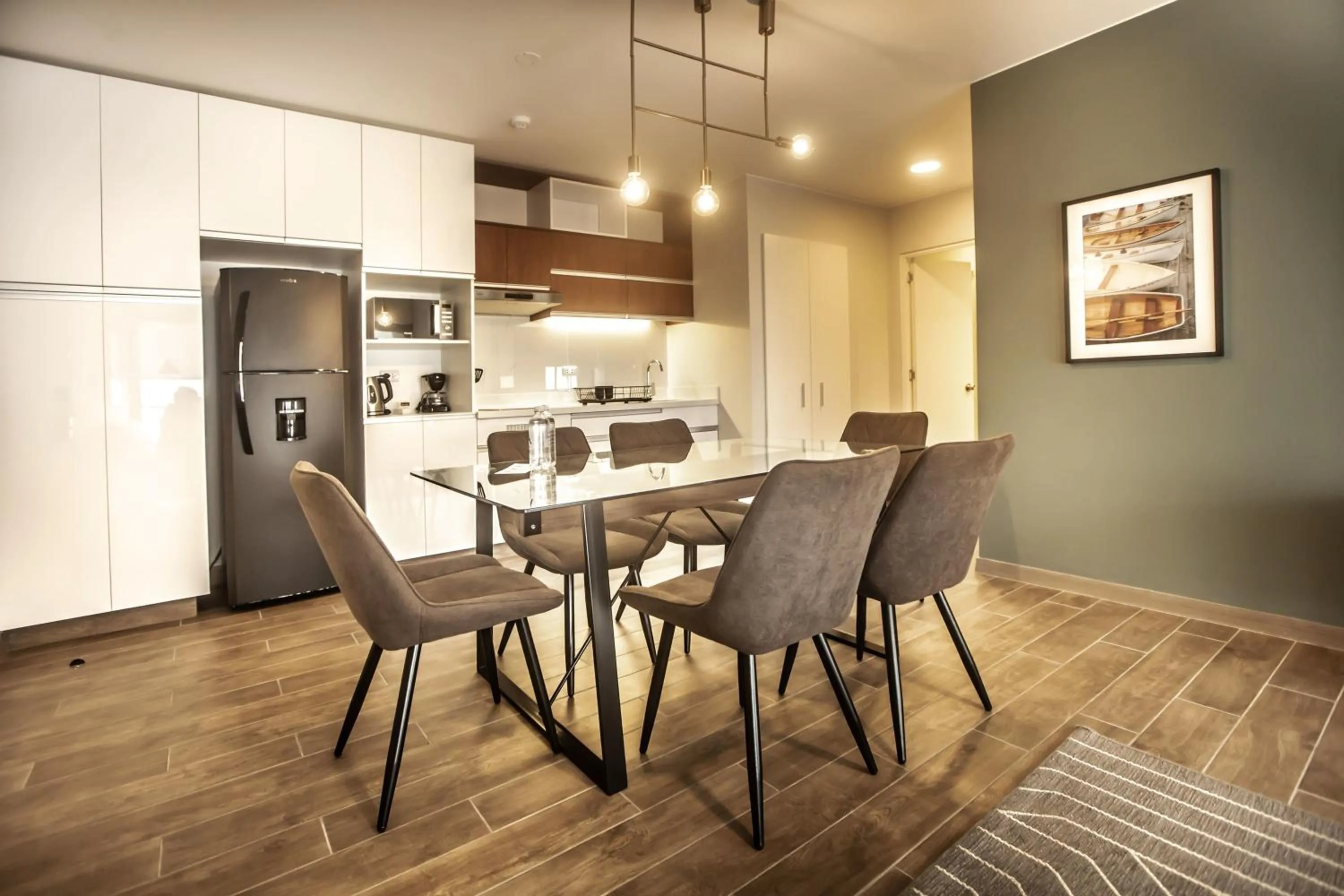 Dining area in Wynwood Berlin in Miraflores