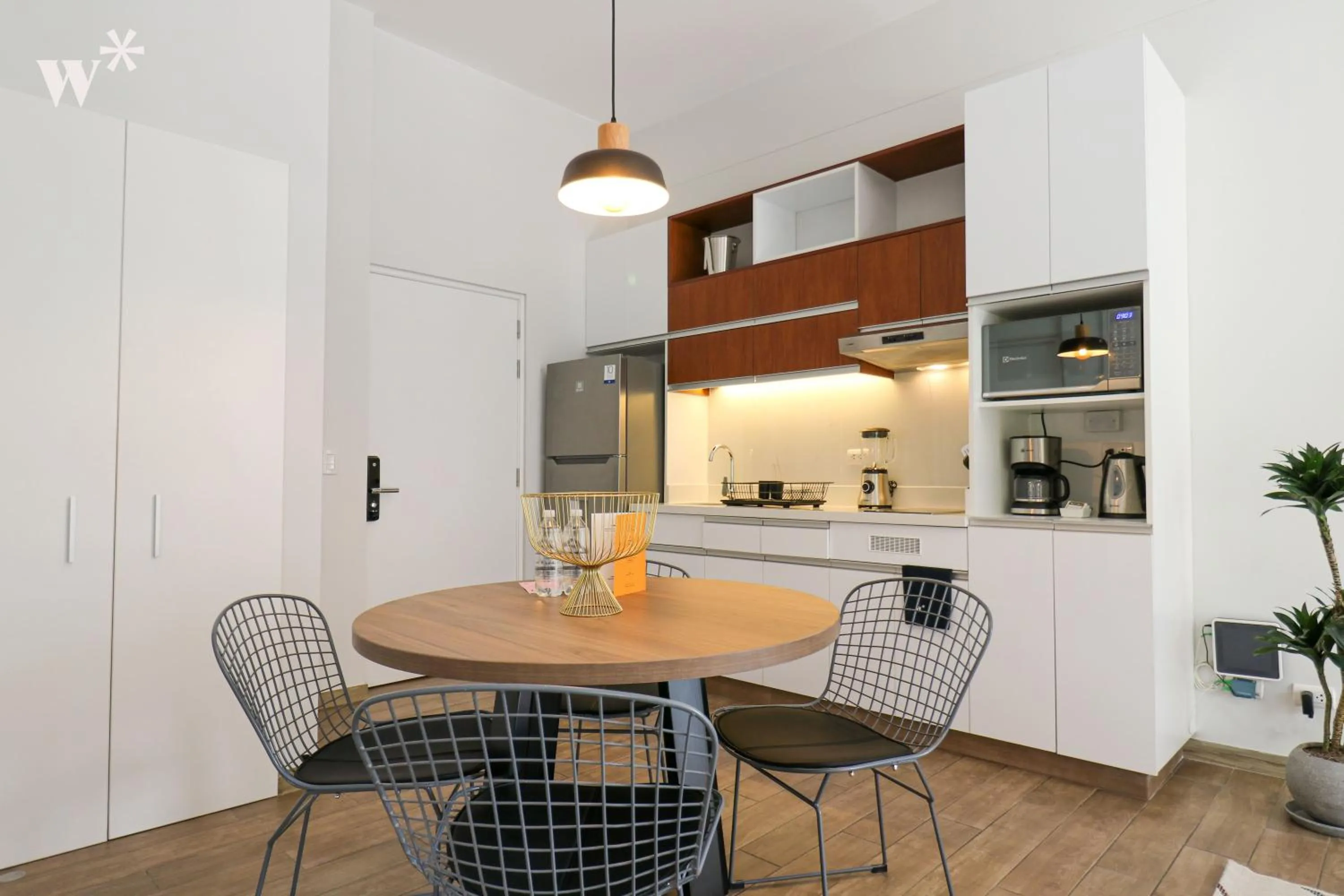 Dining area in Wynwood Berlin in Miraflores