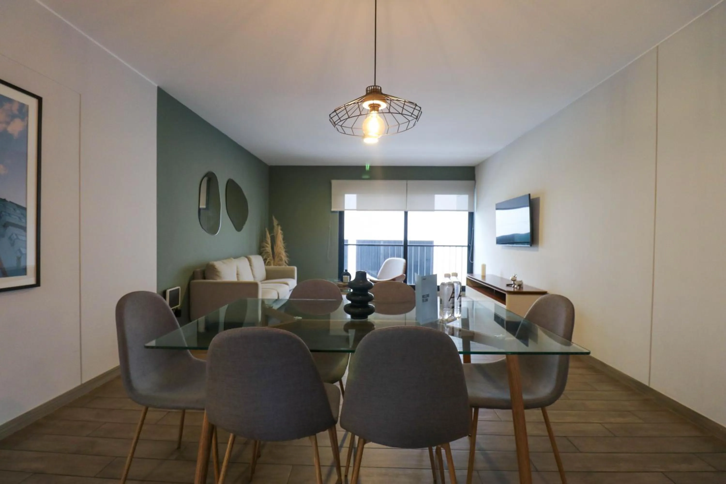 Dining area in Wynwood Berlin in Miraflores