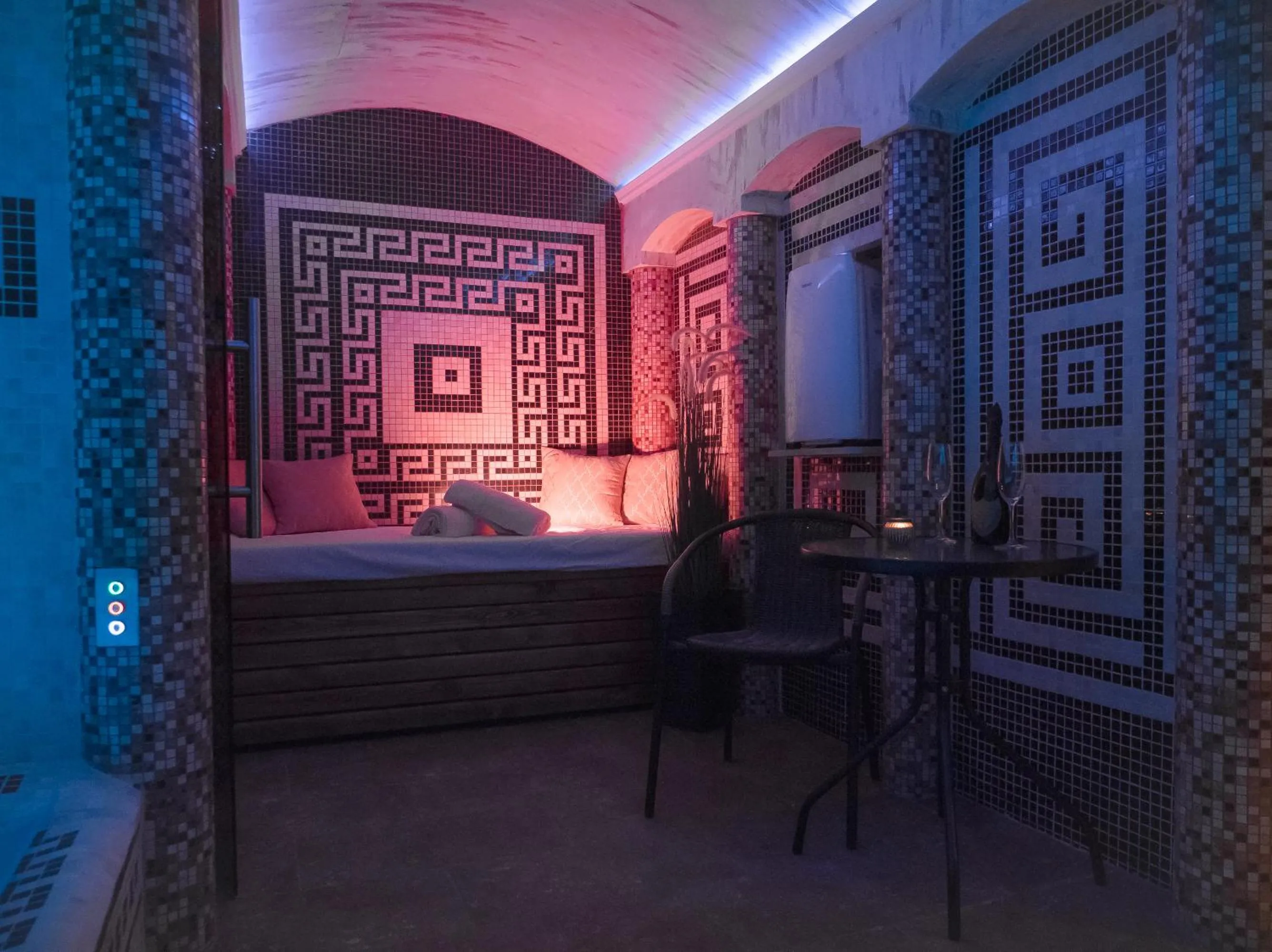 Hot Tub in Villa Libosad