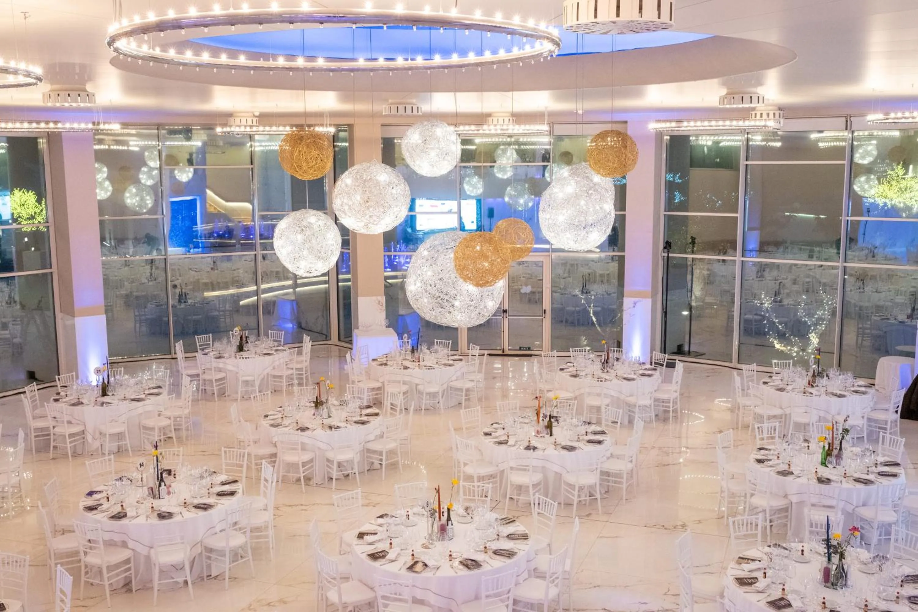 Restaurant/places to eat in UNA HOTELS MH Matera