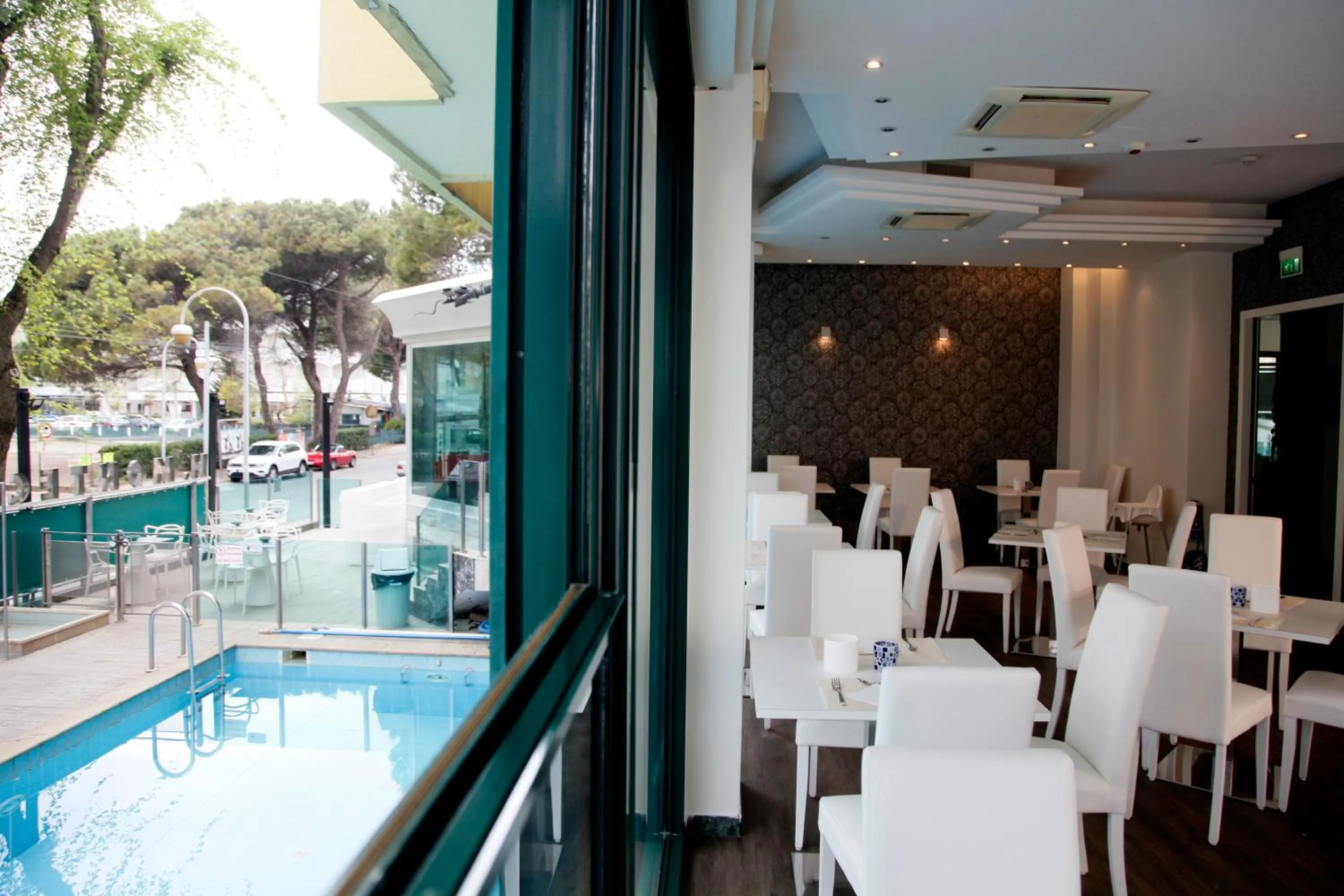 Restaurant/places to eat in Hotel Montecarlo - Vista Mare con Area Fitness