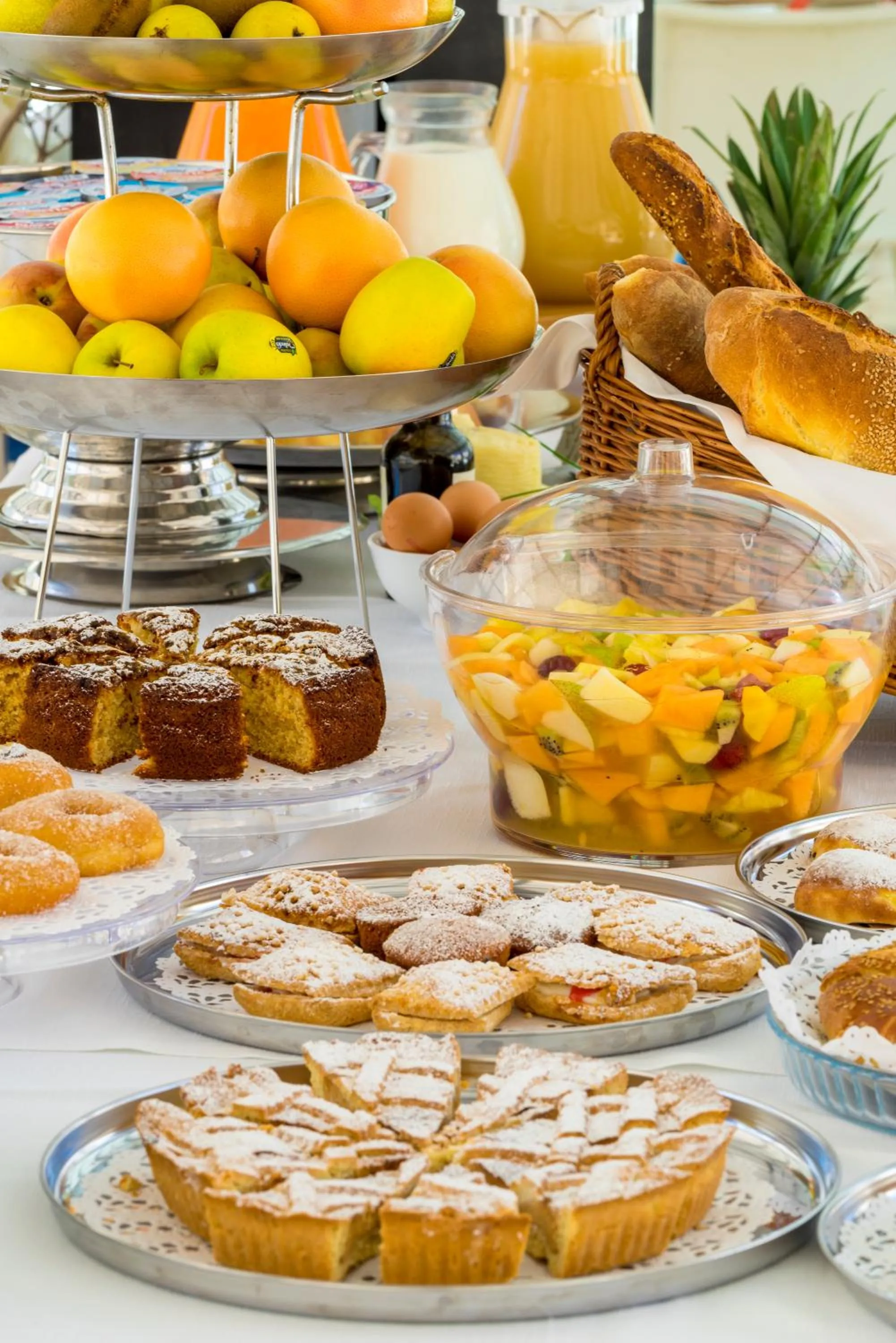 Breakfast in Cave Bianche Hotel