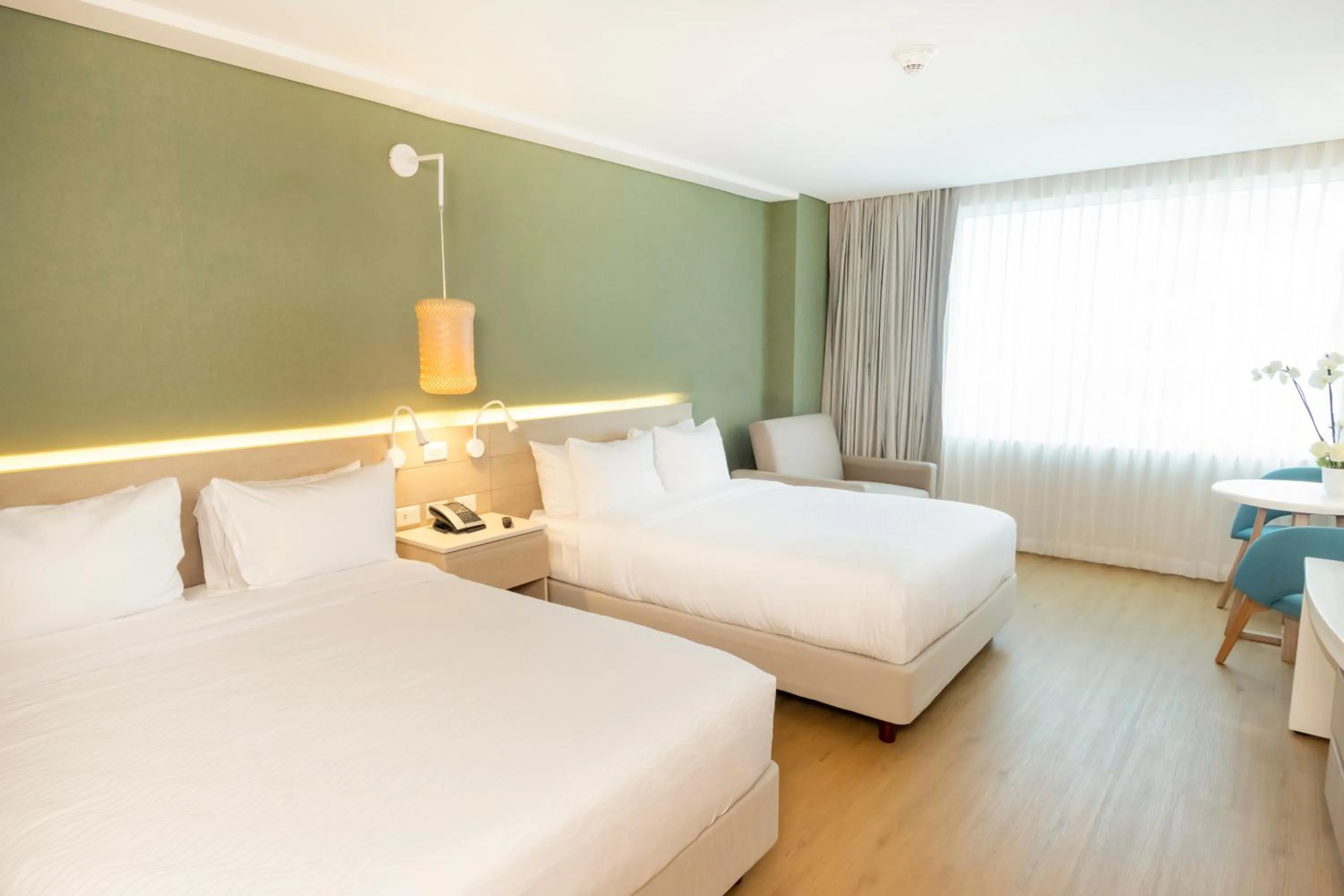 Photo of the whole room, Bed in Grand Sirenis San Andres