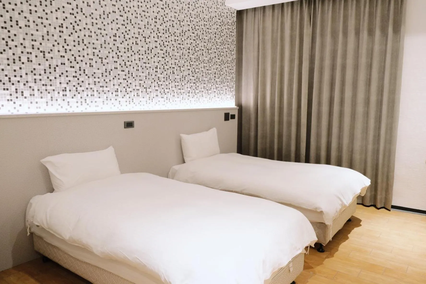 Photo of the whole room, Bed in Hoping Mori Hotel