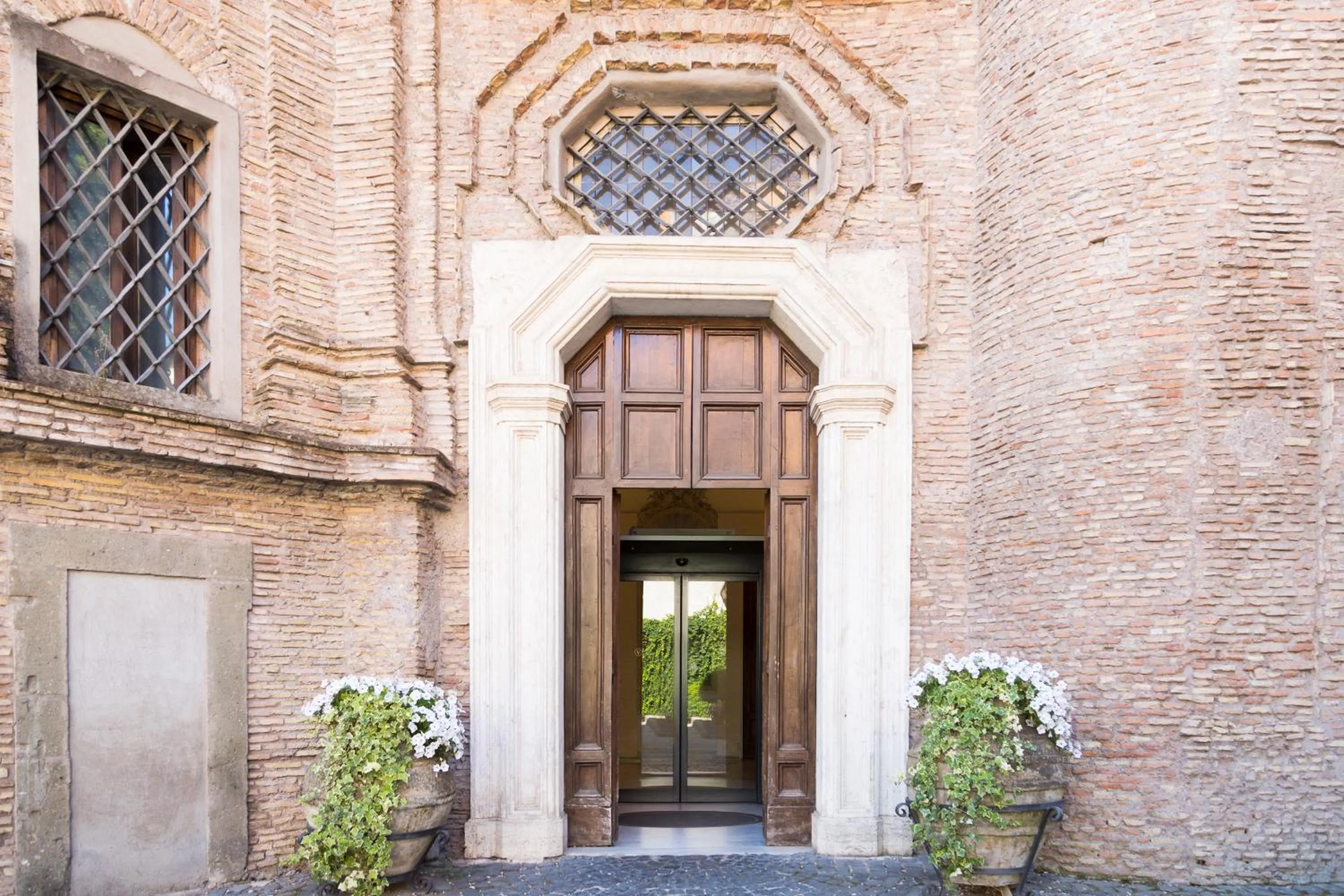 Facade/entrance in Donna Camilla Savelli - VRetreats