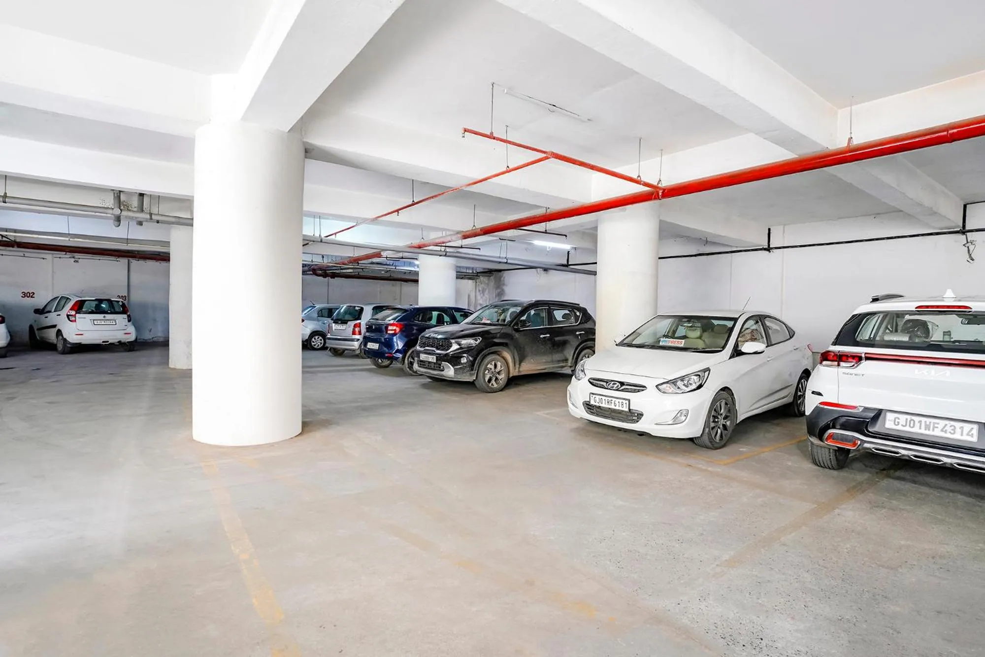 Parking in FabHotel Silver Inn