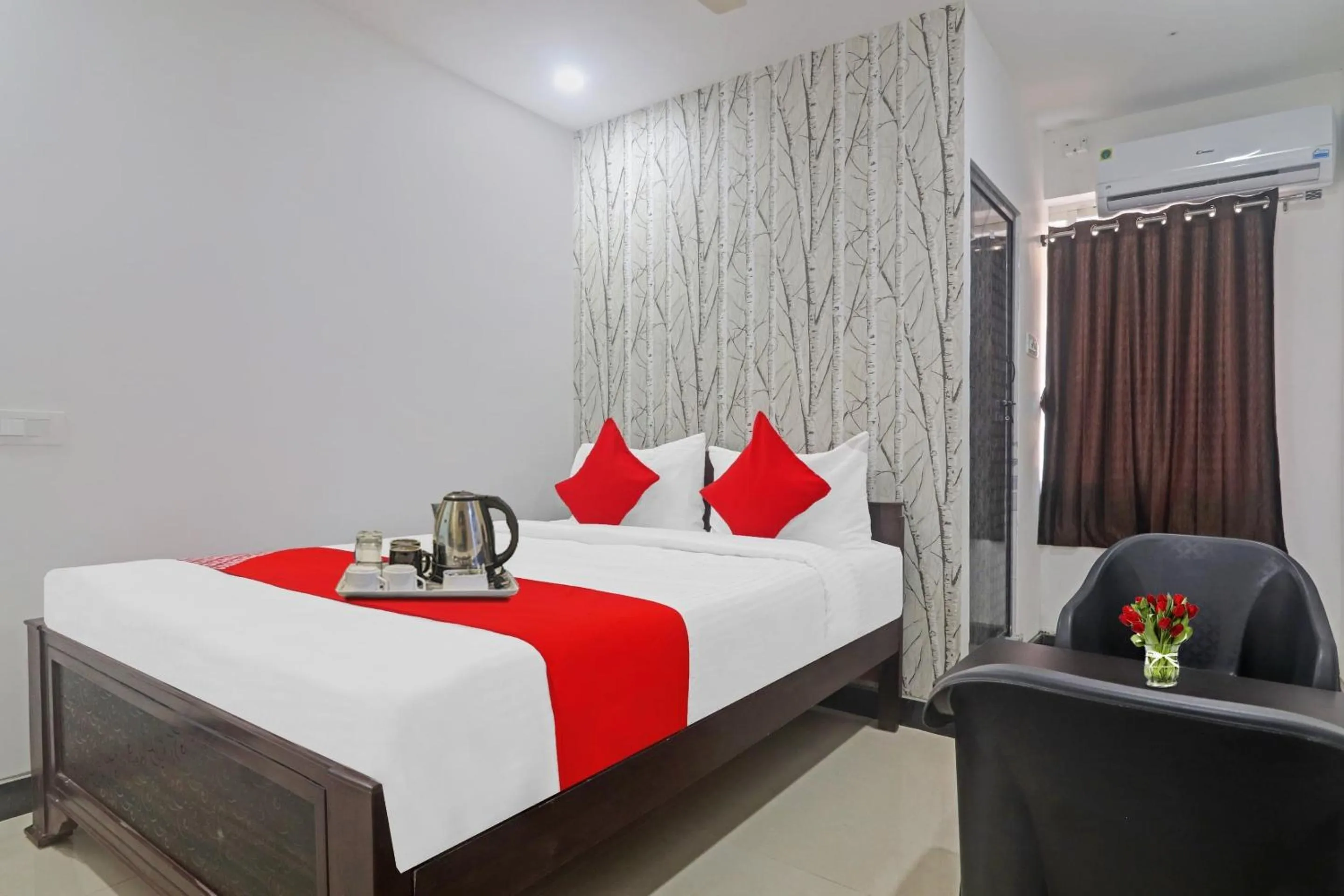 Bedroom, Bed in Super Hotel O Alwal Residency