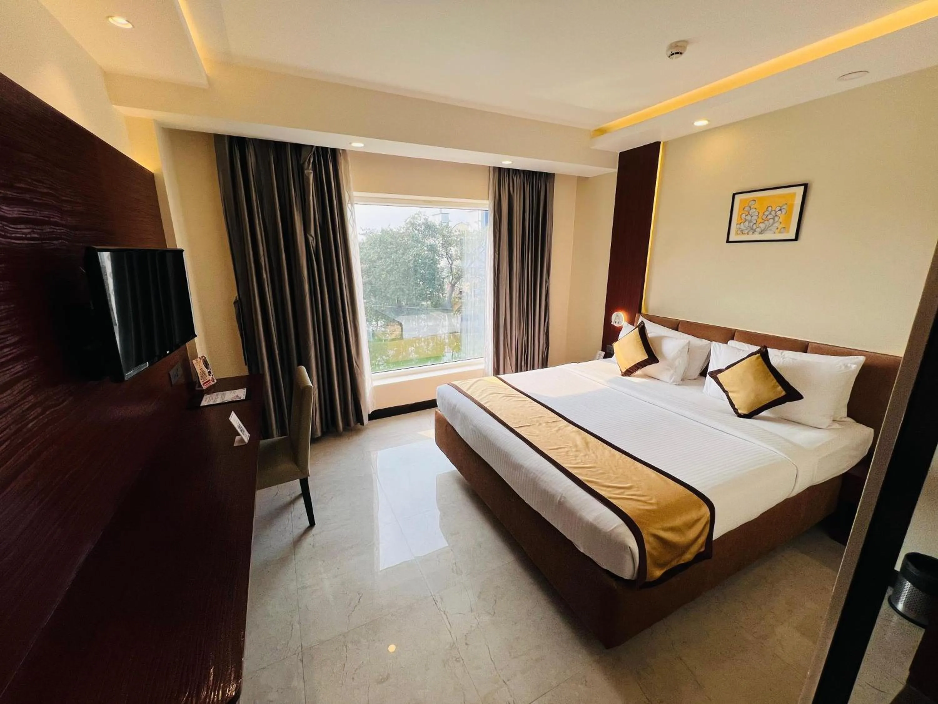 Bed in Golden Retreat