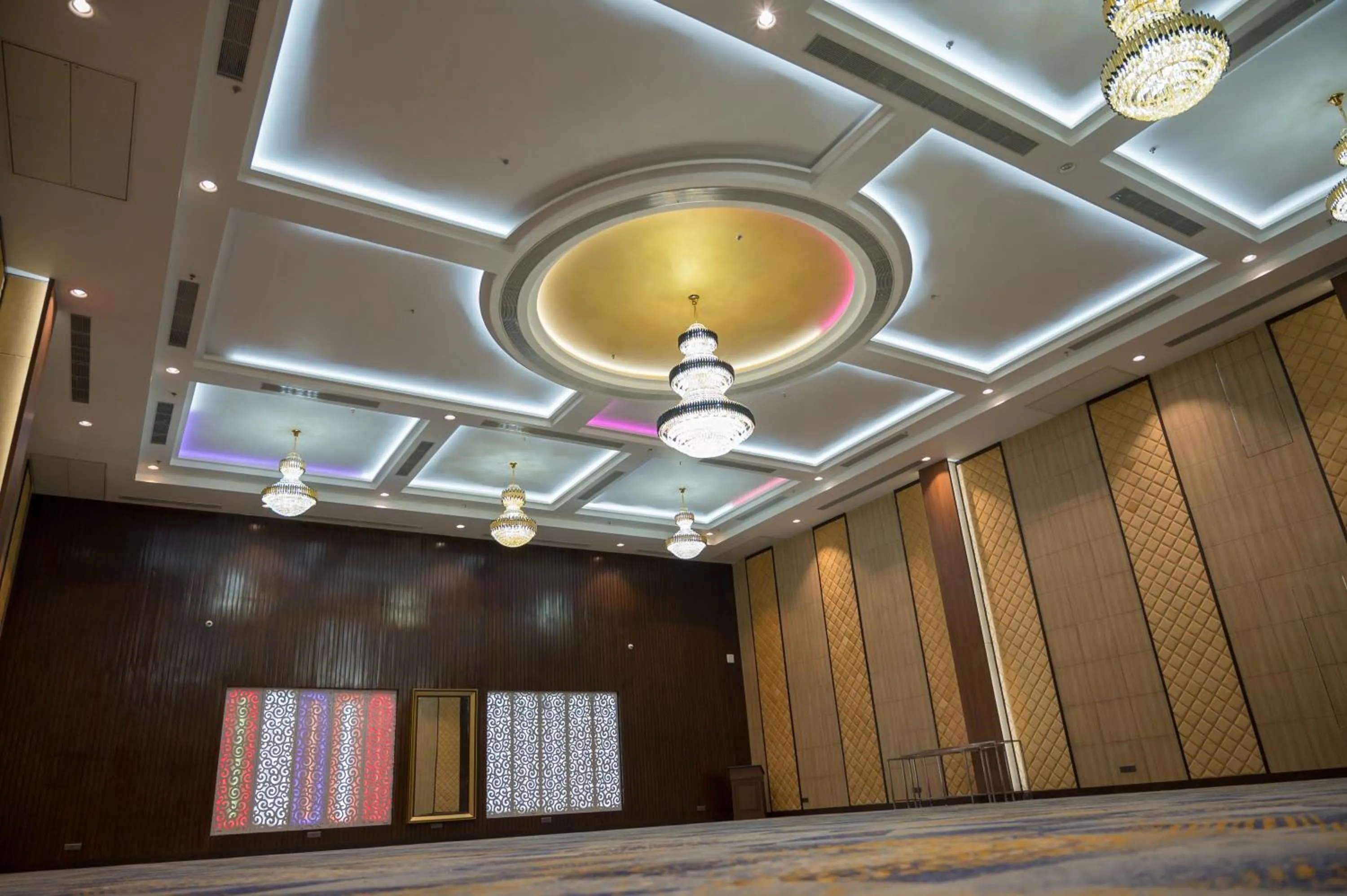 Banquet/Function facilities in Golden Retreat