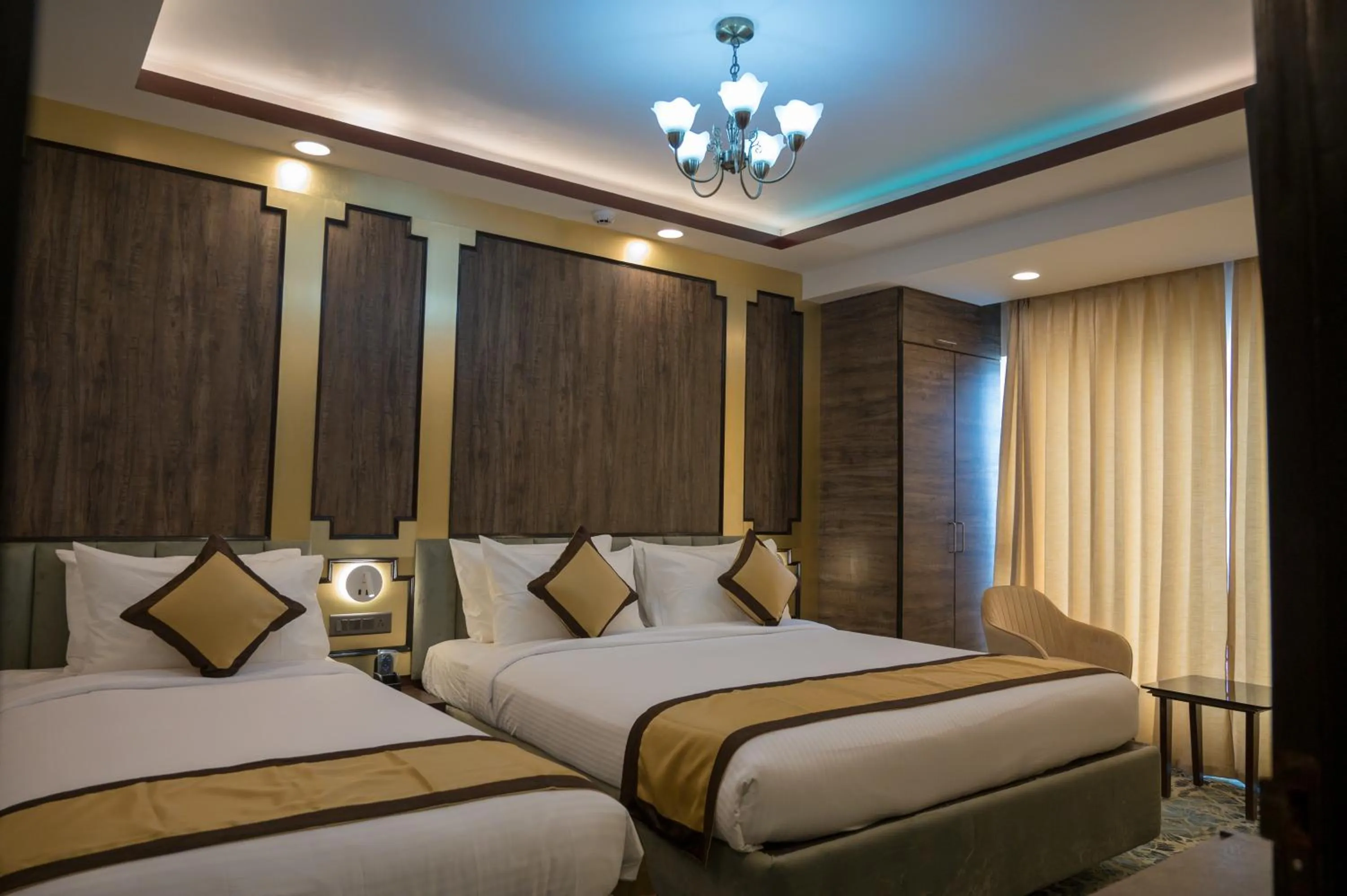 Bed in Golden Retreat