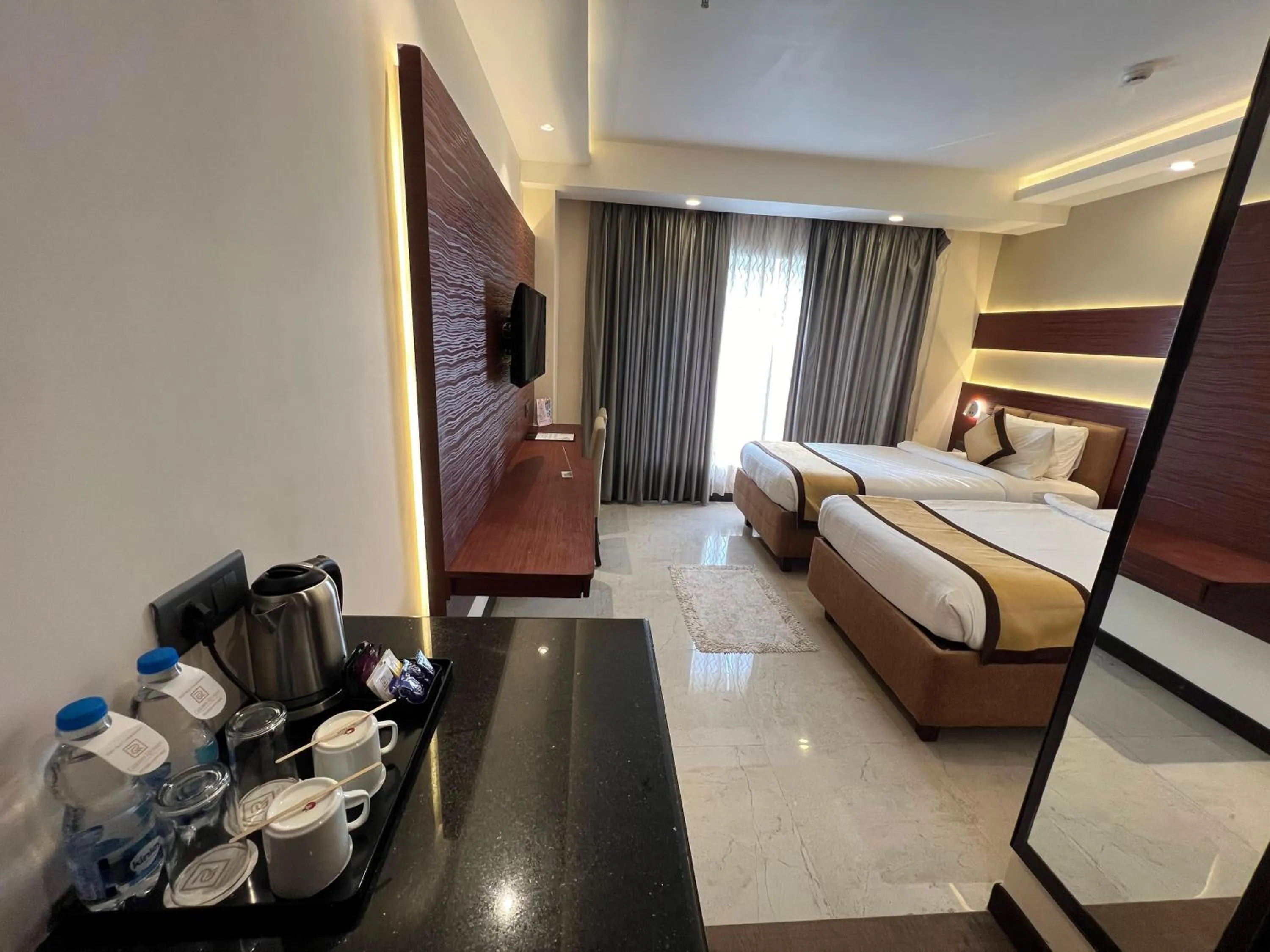 Bedroom, Bed in Golden Retreat