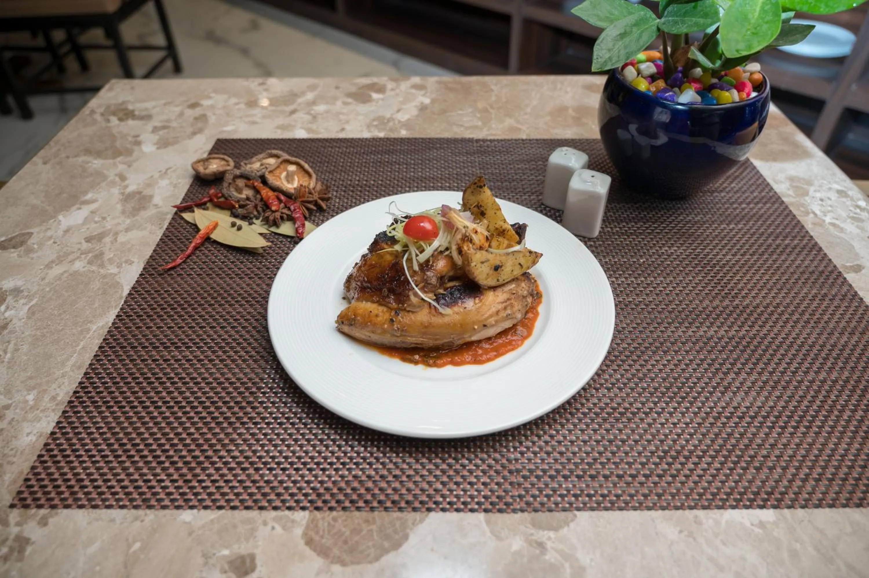 Food in Golden Retreat