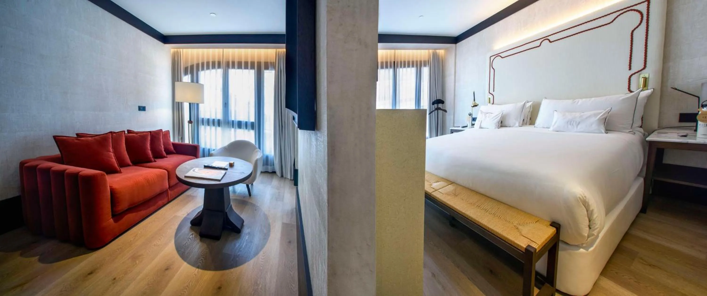 Photo of the whole room, Bed in Hotel Montera Madrid, Curio Collection By Hilton