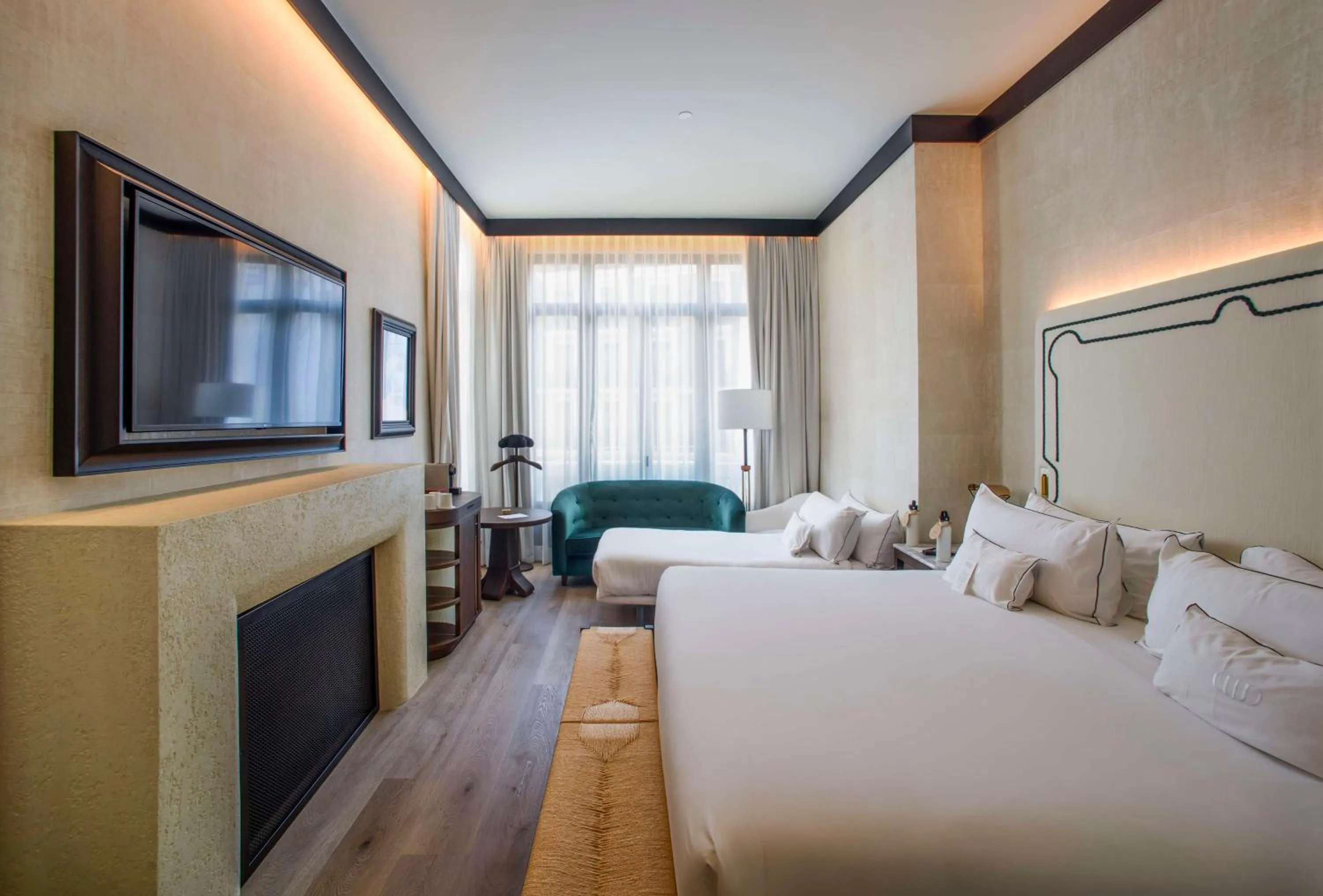 Photo of the whole room, Bed in Hotel Montera Madrid, Curio Collection By Hilton