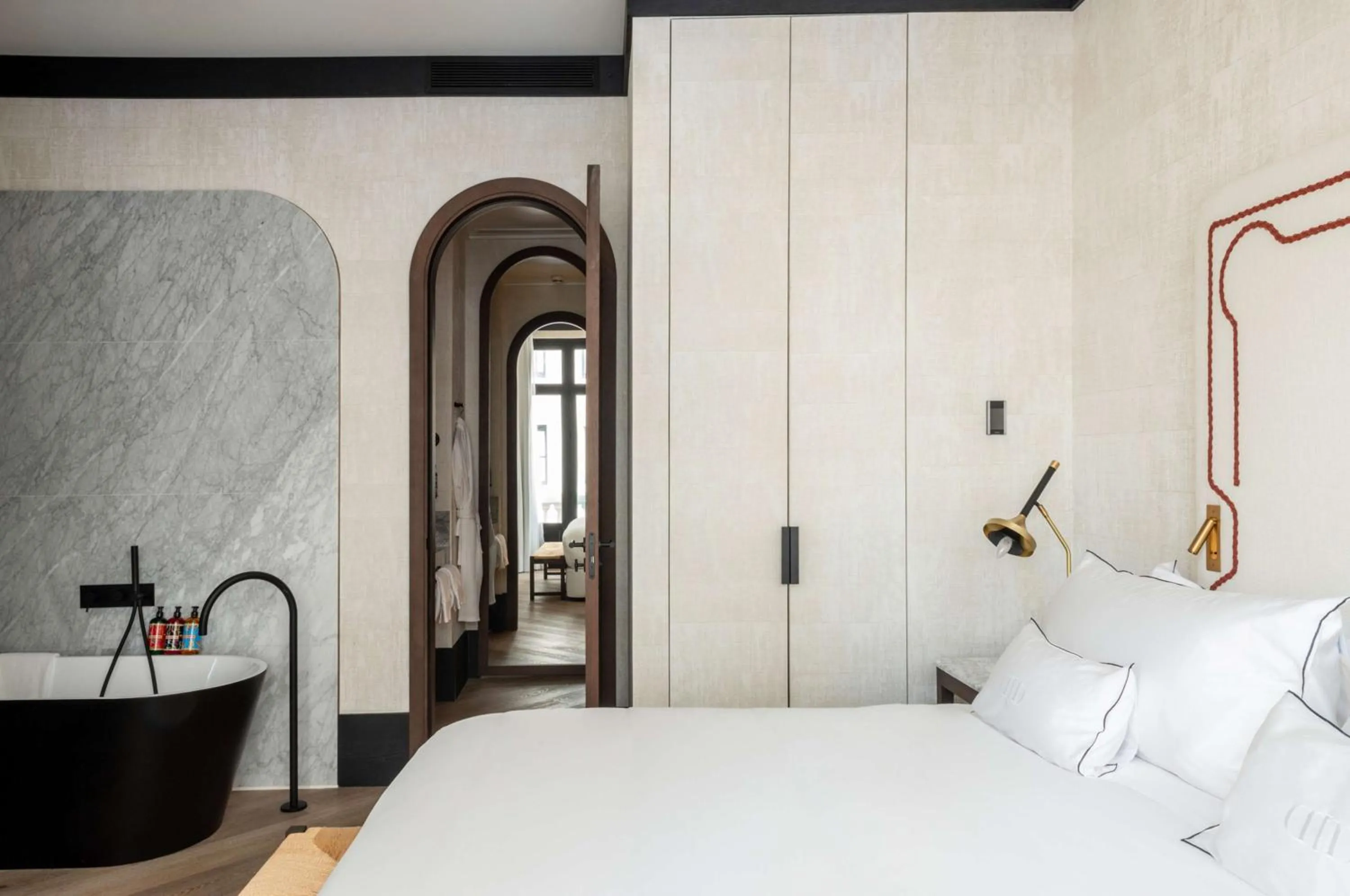 Bed in Hotel Montera Madrid, Curio Collection By Hilton
