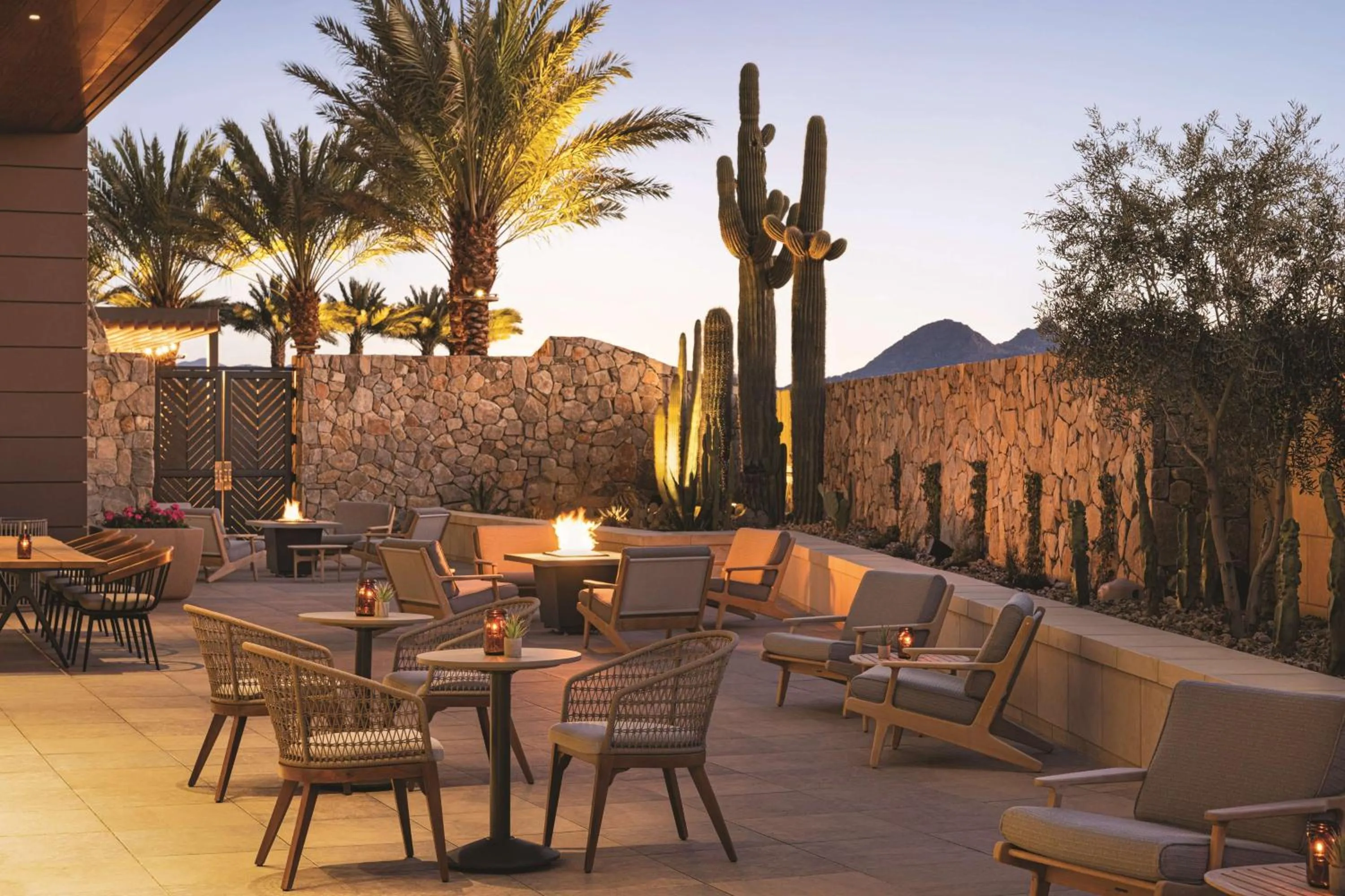 Lounge or bar in Hilton North Scottsdale At Cavasson