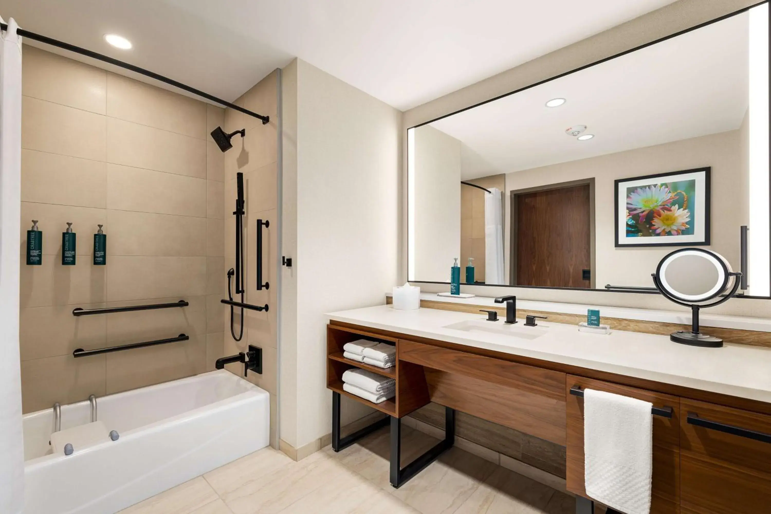 Queen Room with Two Queen Beds - Mobility and Hearing Access in Hilton North Scottsdale At Cavasson Queen Room with Two Queen Beds - Mobility and Hearing Access in Hilton North Scottsdale At Cavasson