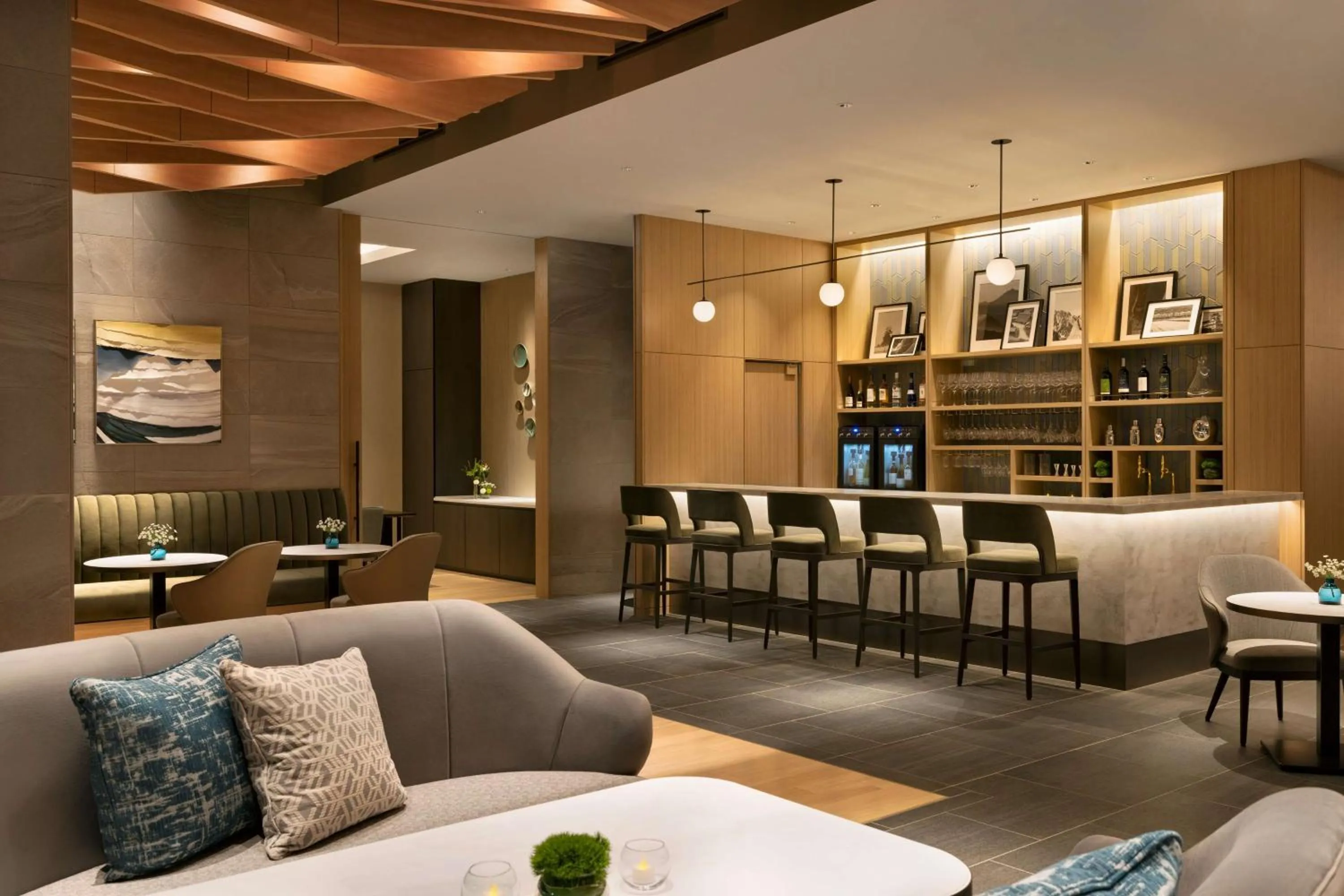 Restaurant/places to eat in DoubleTree by Hilton Toyama