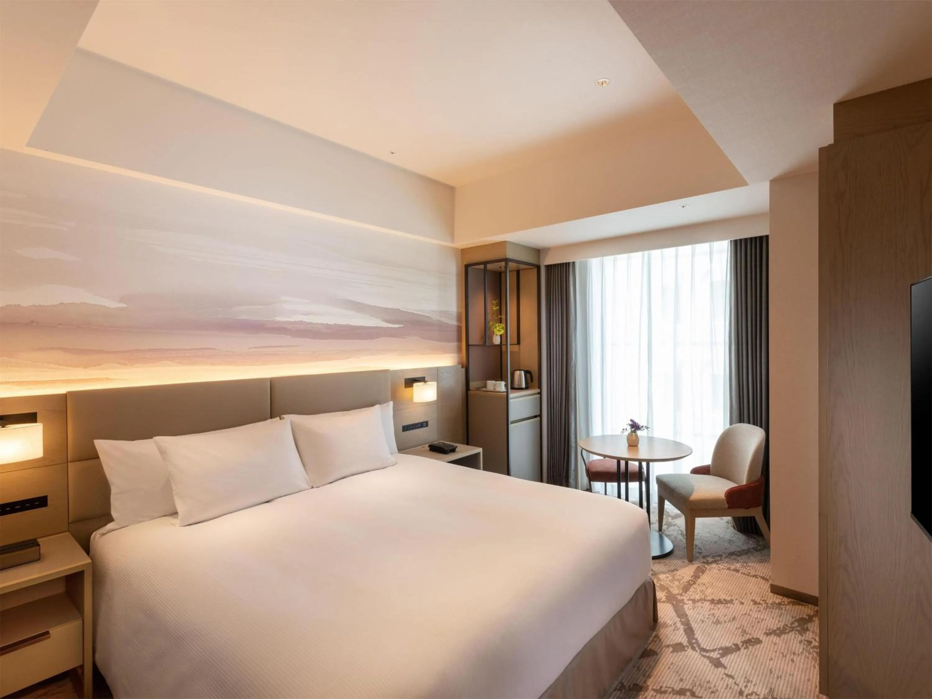 Bed in DoubleTree by Hilton Toyama