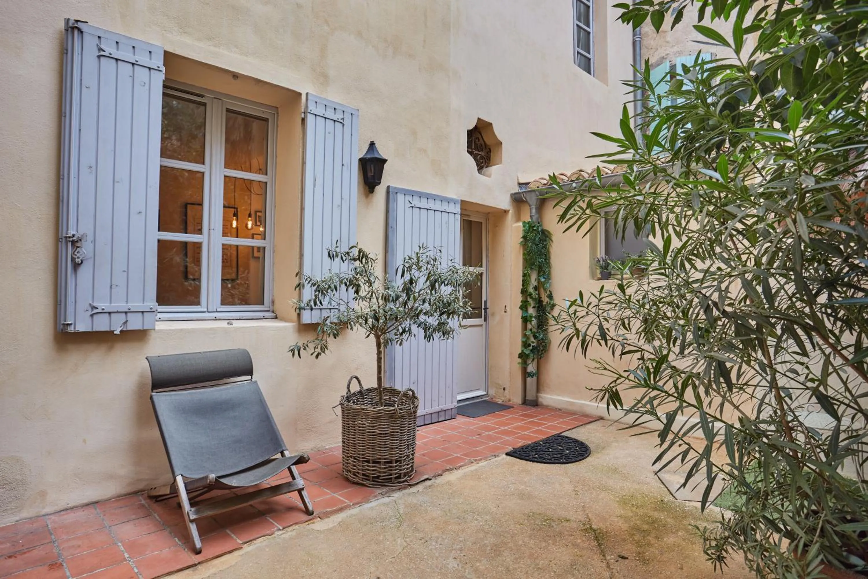 L'Escapade Aixoise Sauna Baln¿Jacuzzi All Inclusive