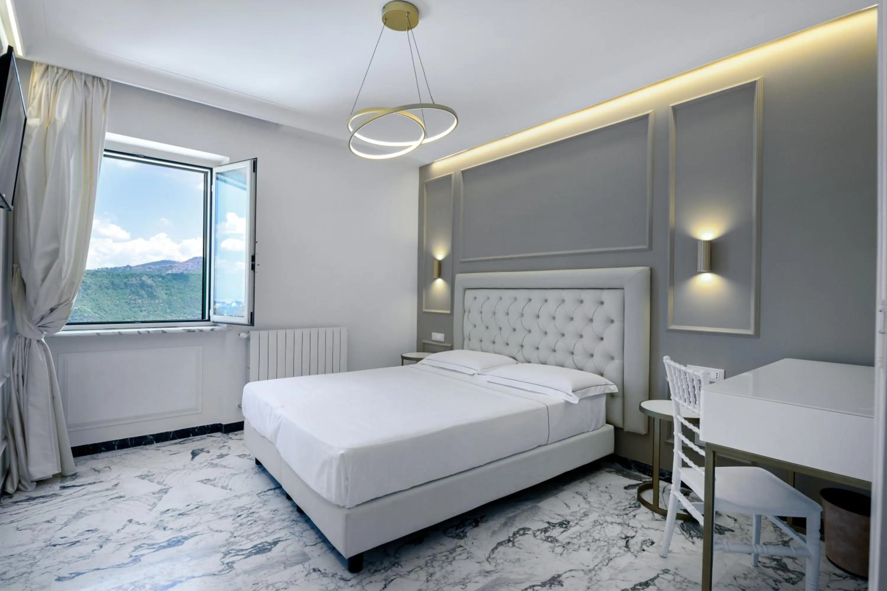 Bed in Hotel Castel Vecchio