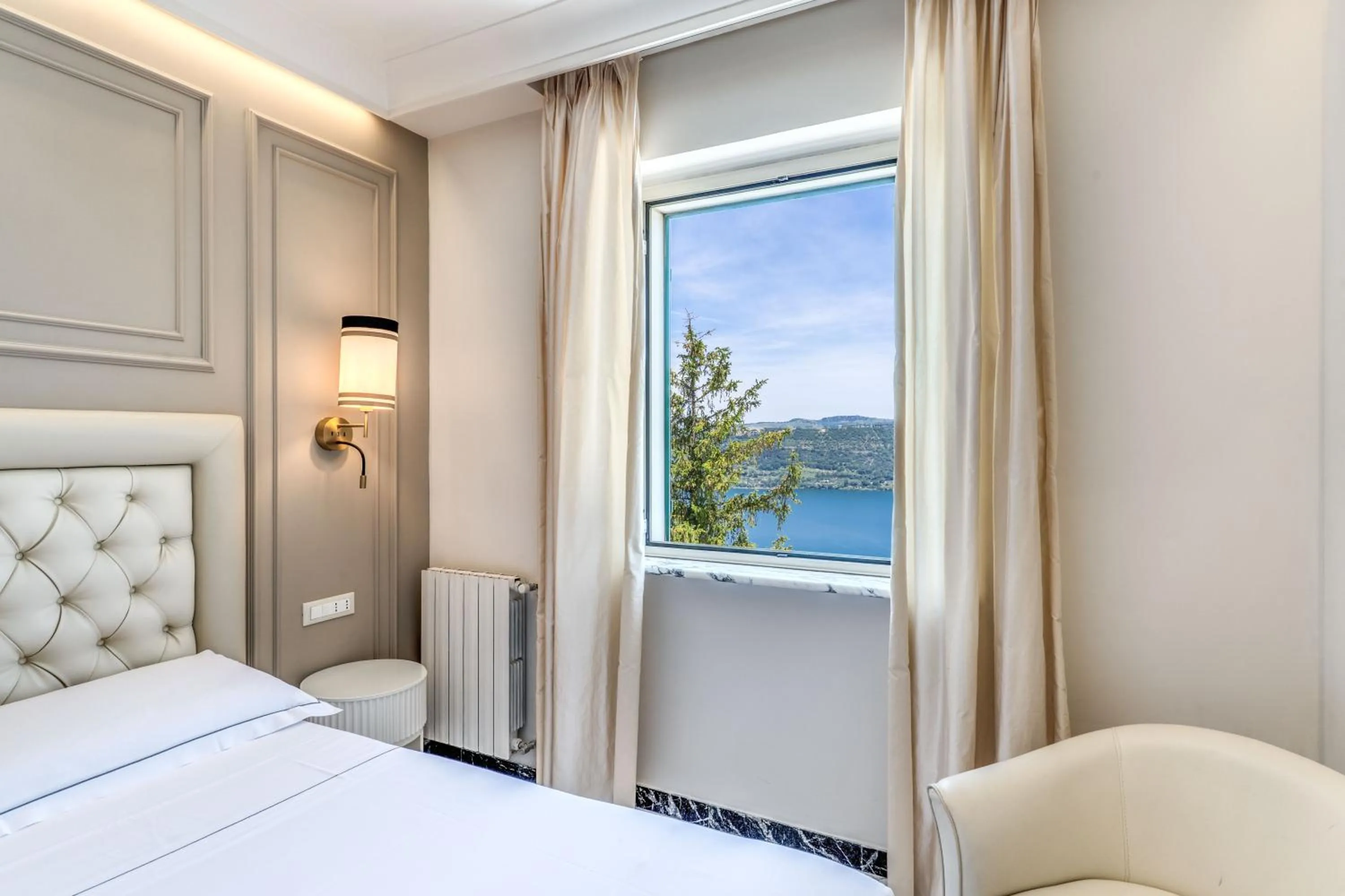 Bed in Hotel Castel Vecchio