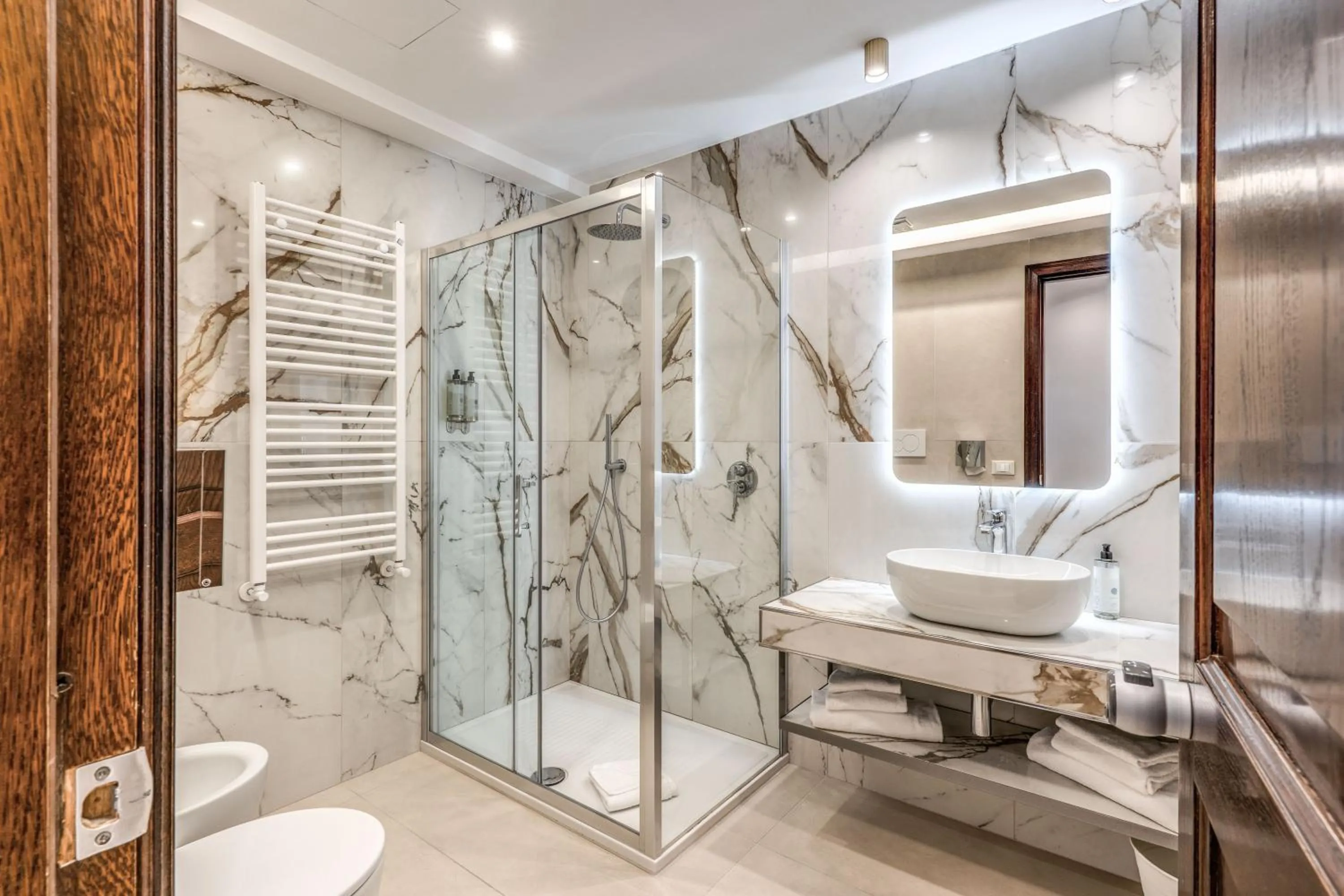 Shower in Hotel Castel Vecchio