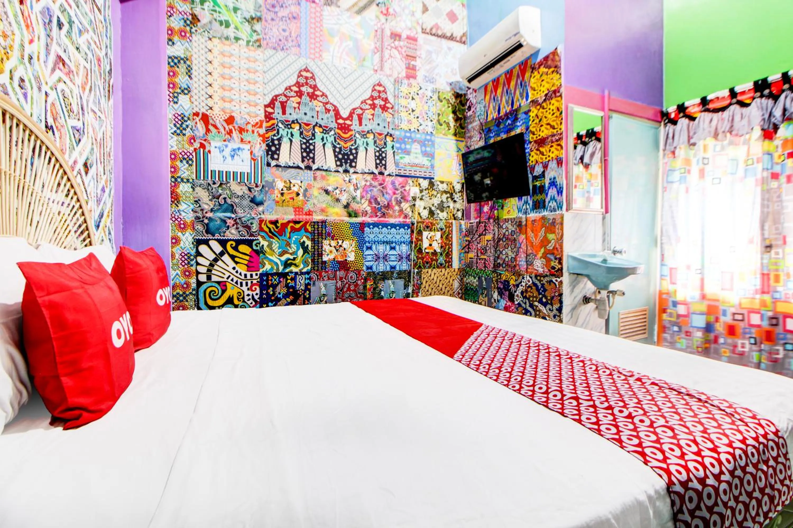 Bedroom, Bed in Oyo 91601 Pelemkecut Double Degree Syariah