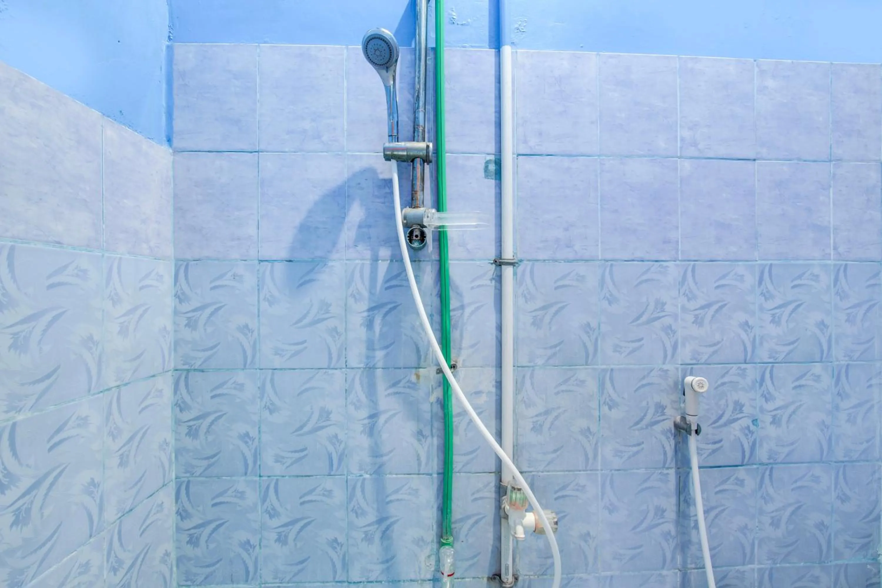 Bathroom in Hotel O Seturan Near Ugm Formerly Palem Kecut