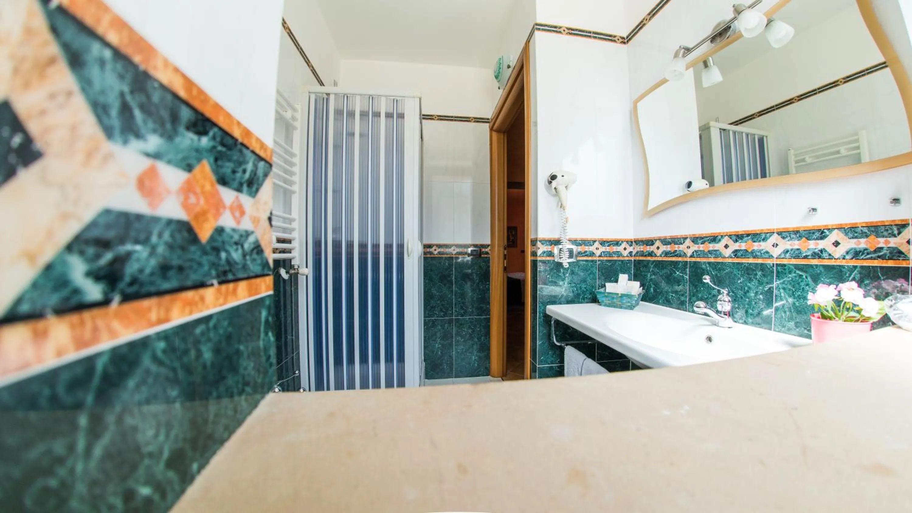 Bathroom in Hotel Al Ritrovo