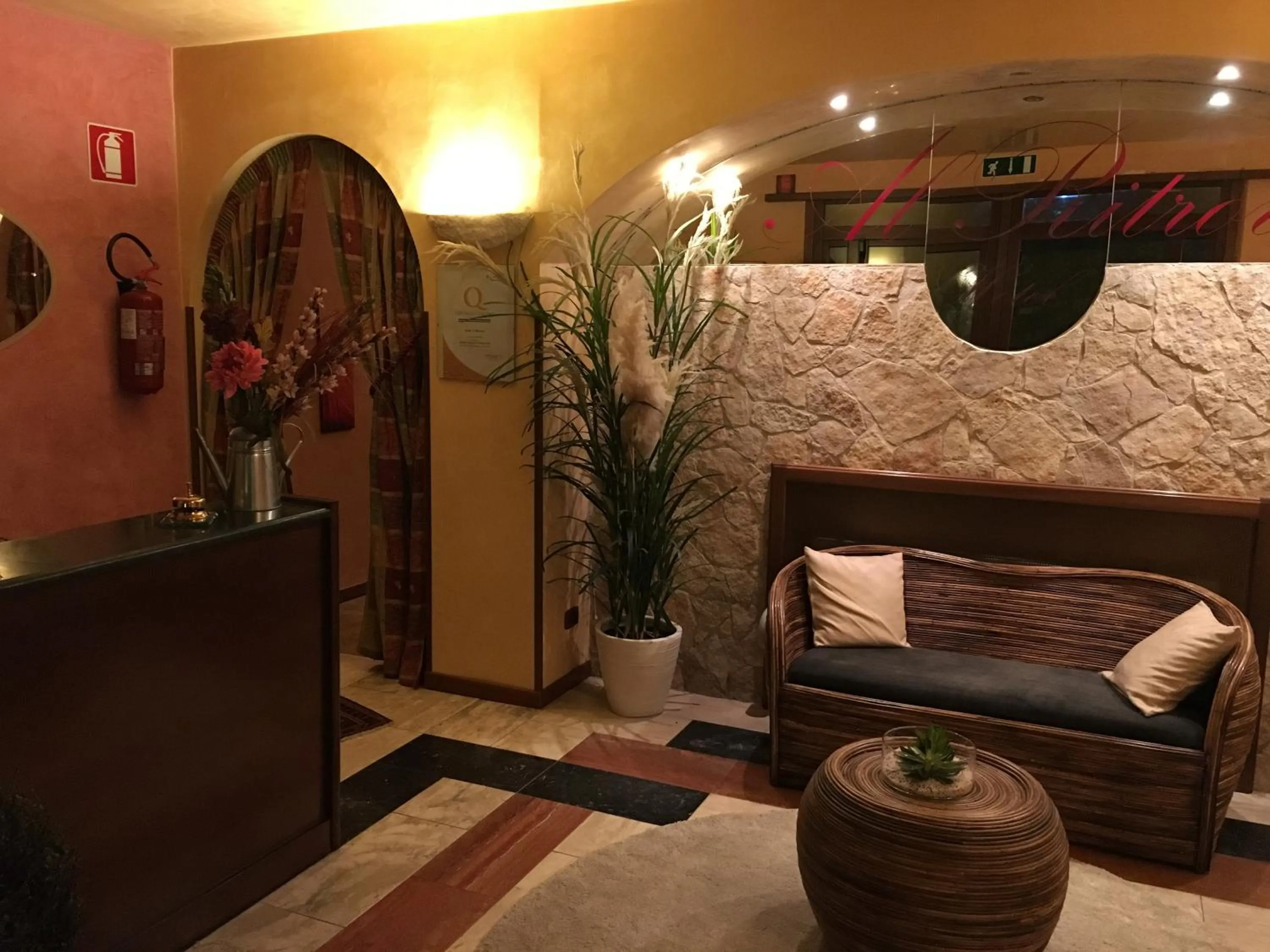 Lobby or reception in Hotel Al Ritrovo