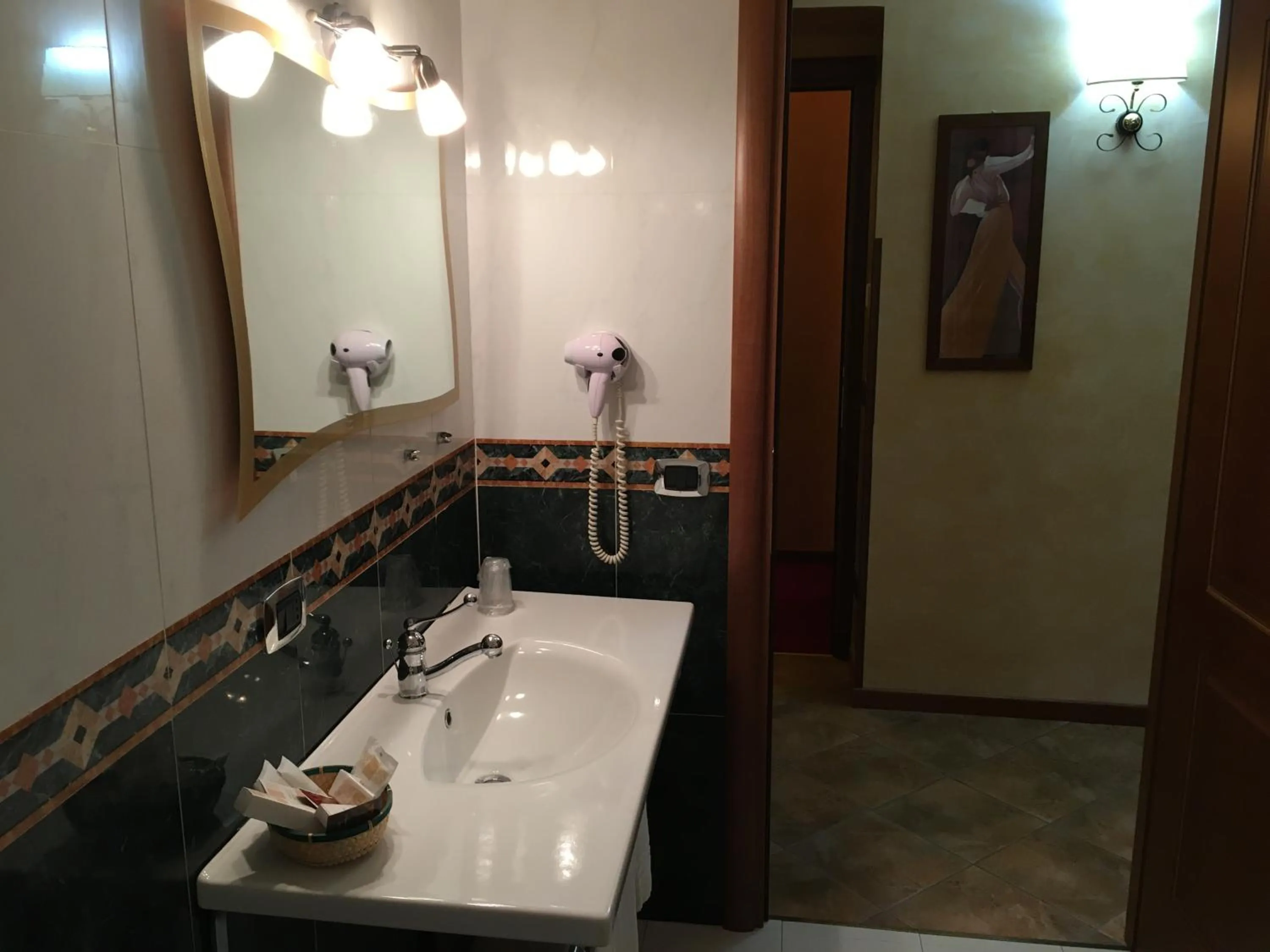 Bathroom in Hotel Al Ritrovo