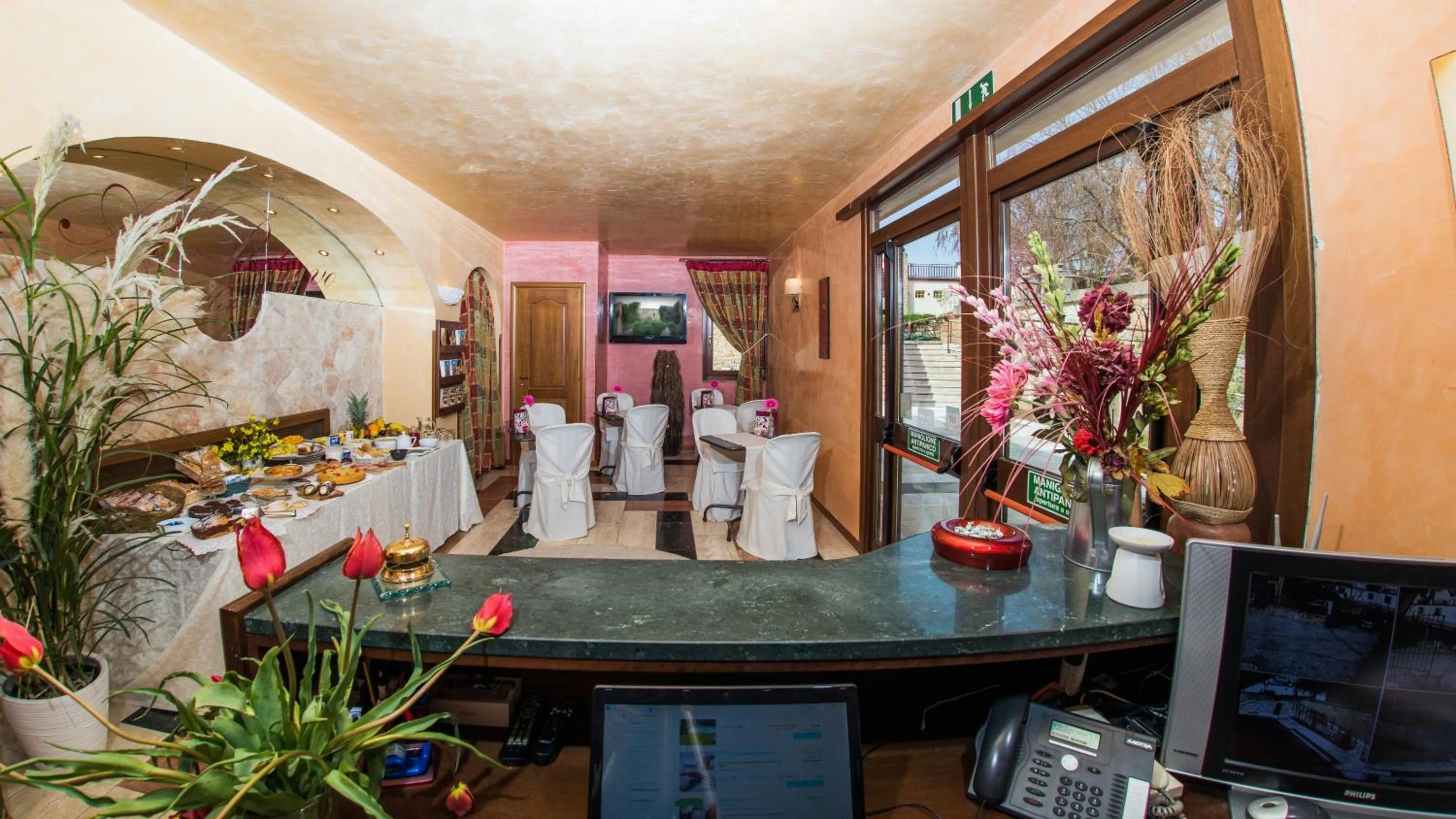 Lobby or reception in Hotel Al Ritrovo