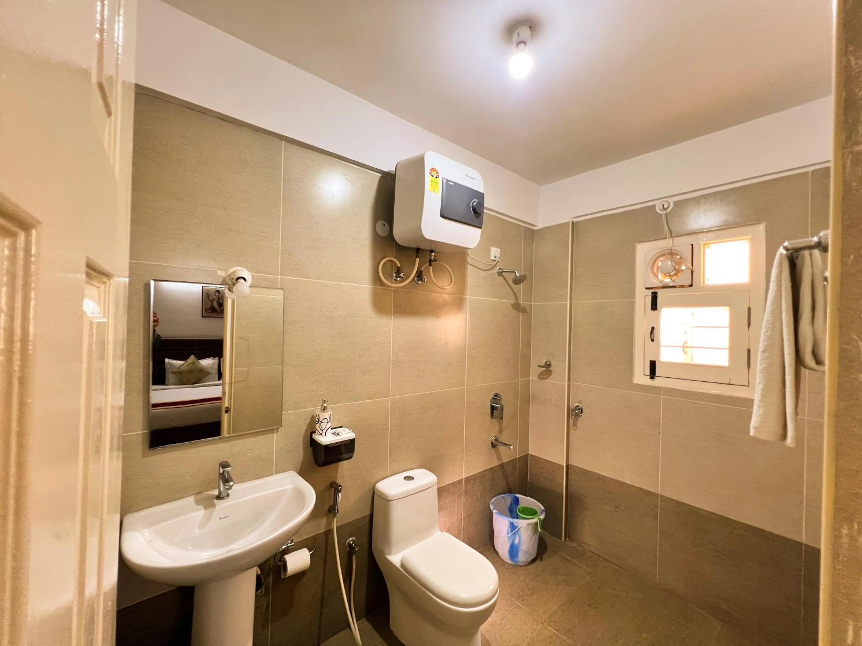 Windfall Service Apartment