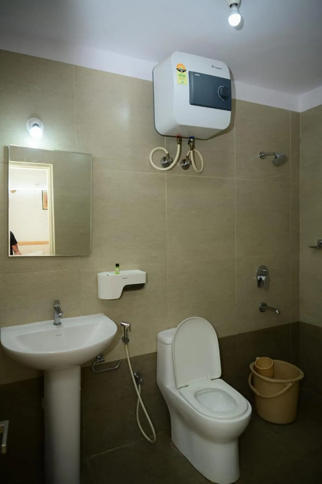 Windfall Service Apartment