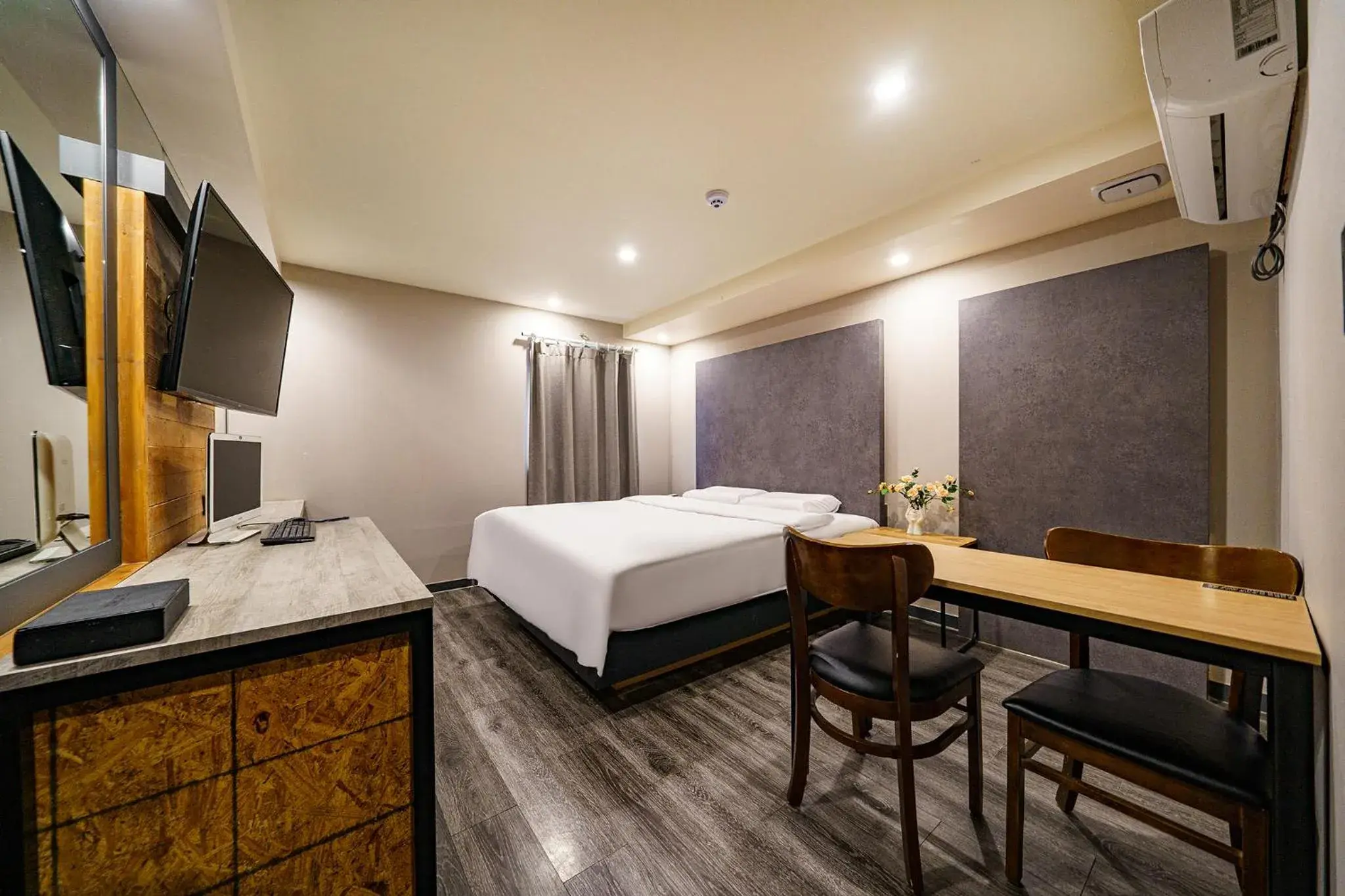 Economy Double Room in 27 Hotel Economy Double Room in 27 Hotel