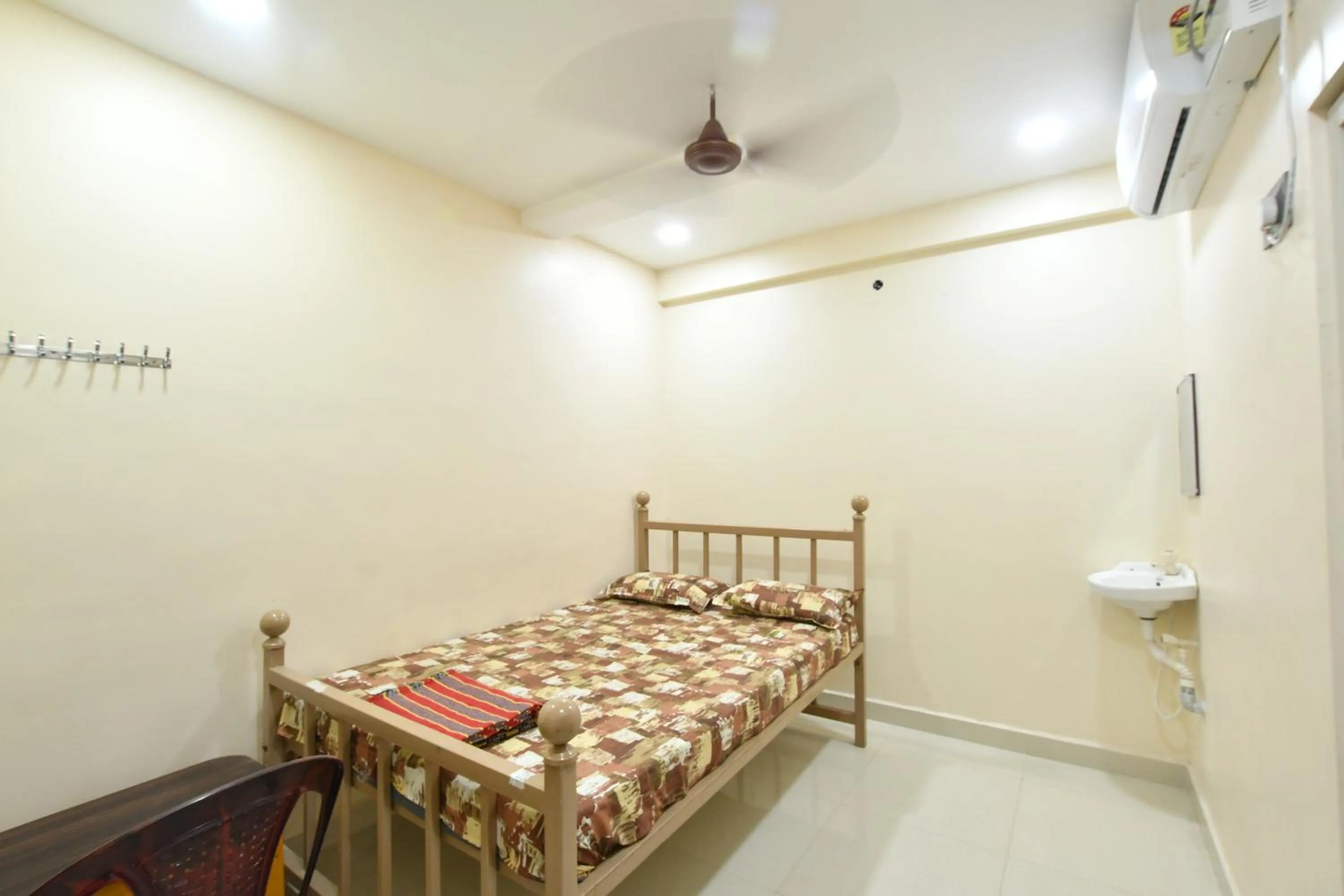 Bedroom, Bed in VIJAY BALAJI MAHAL A/C