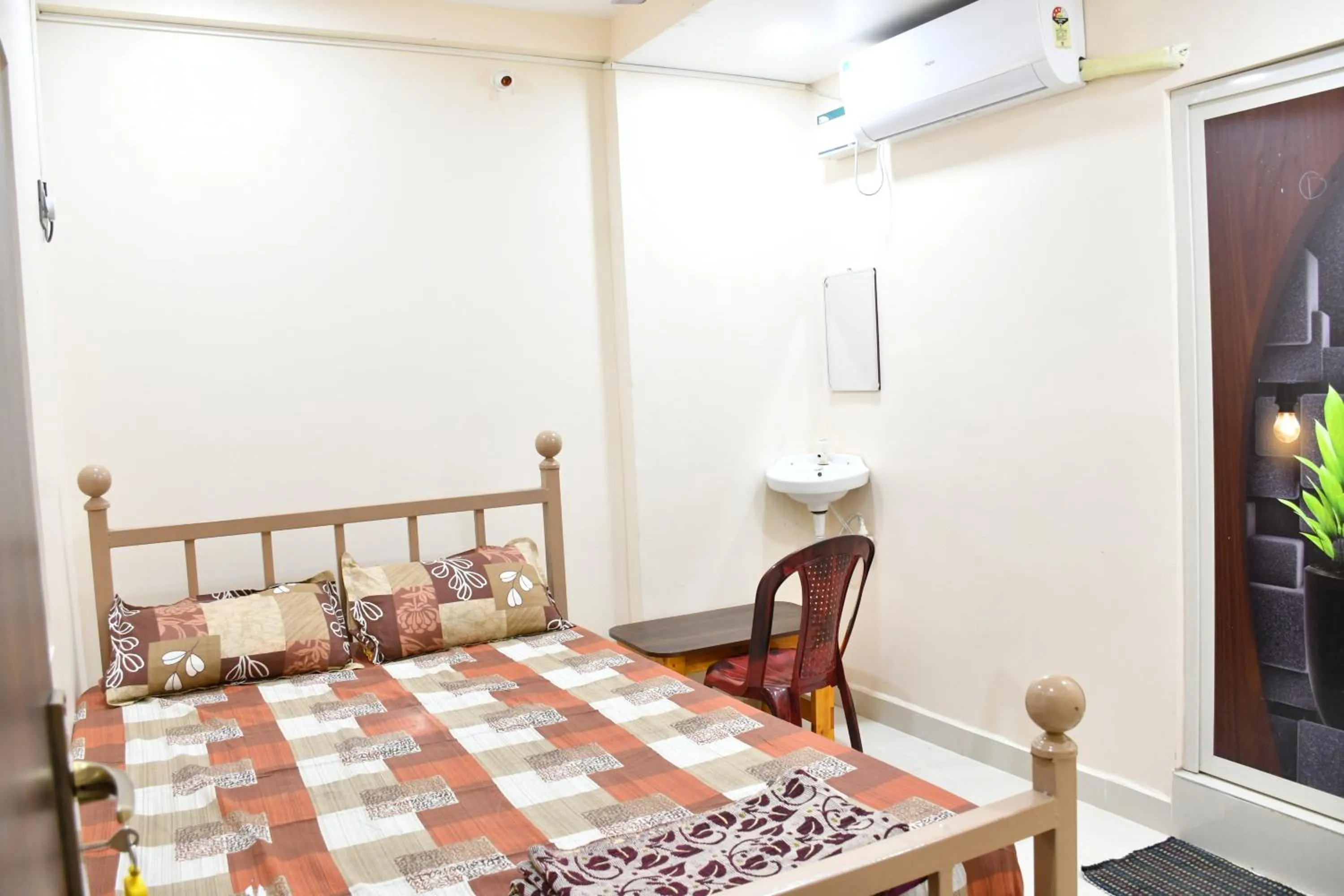 Bedroom, Bed in VIJAY BALAJI MAHAL A/C