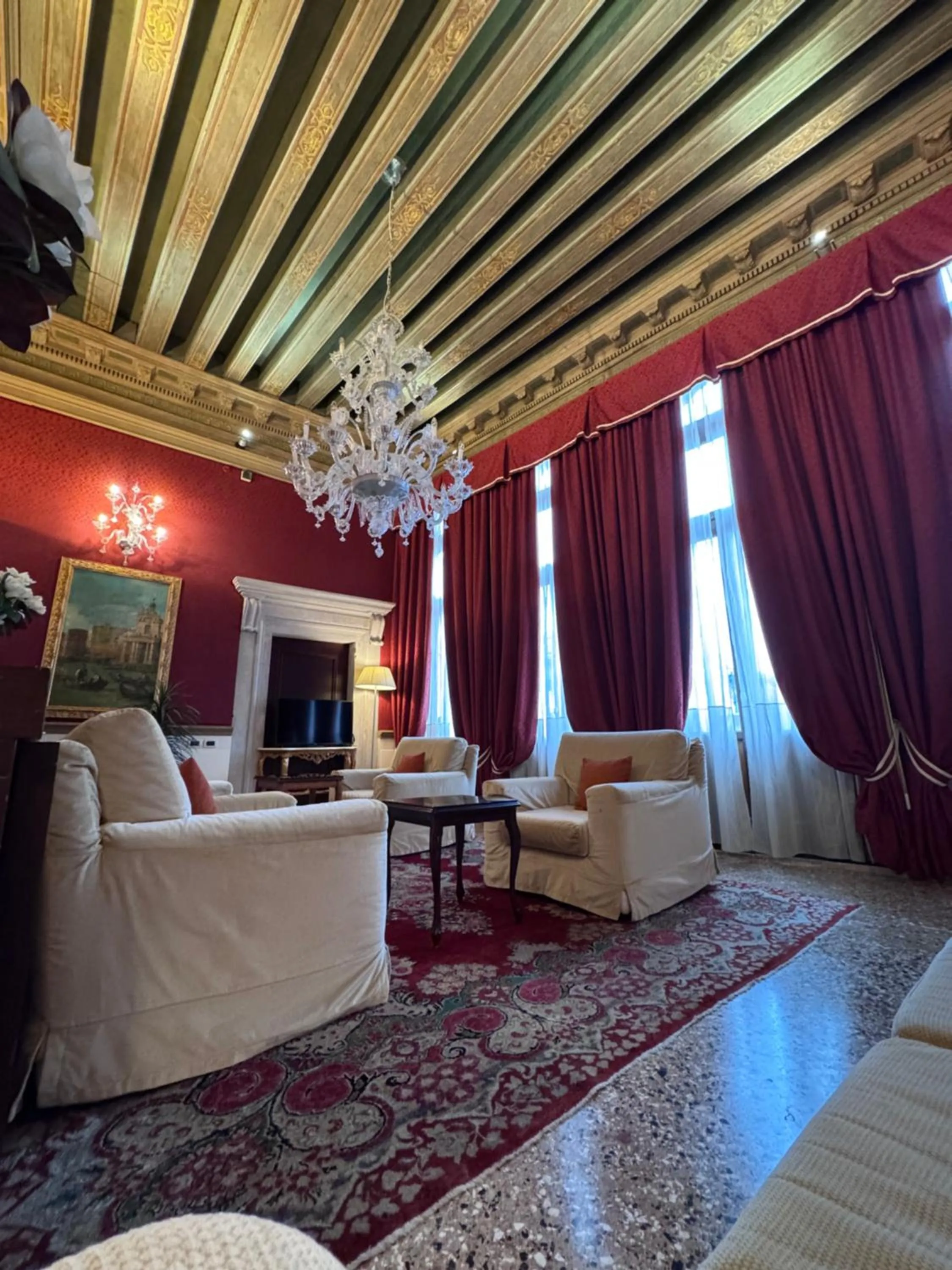 Lounge or bar in Ruzzini Palace Hotel