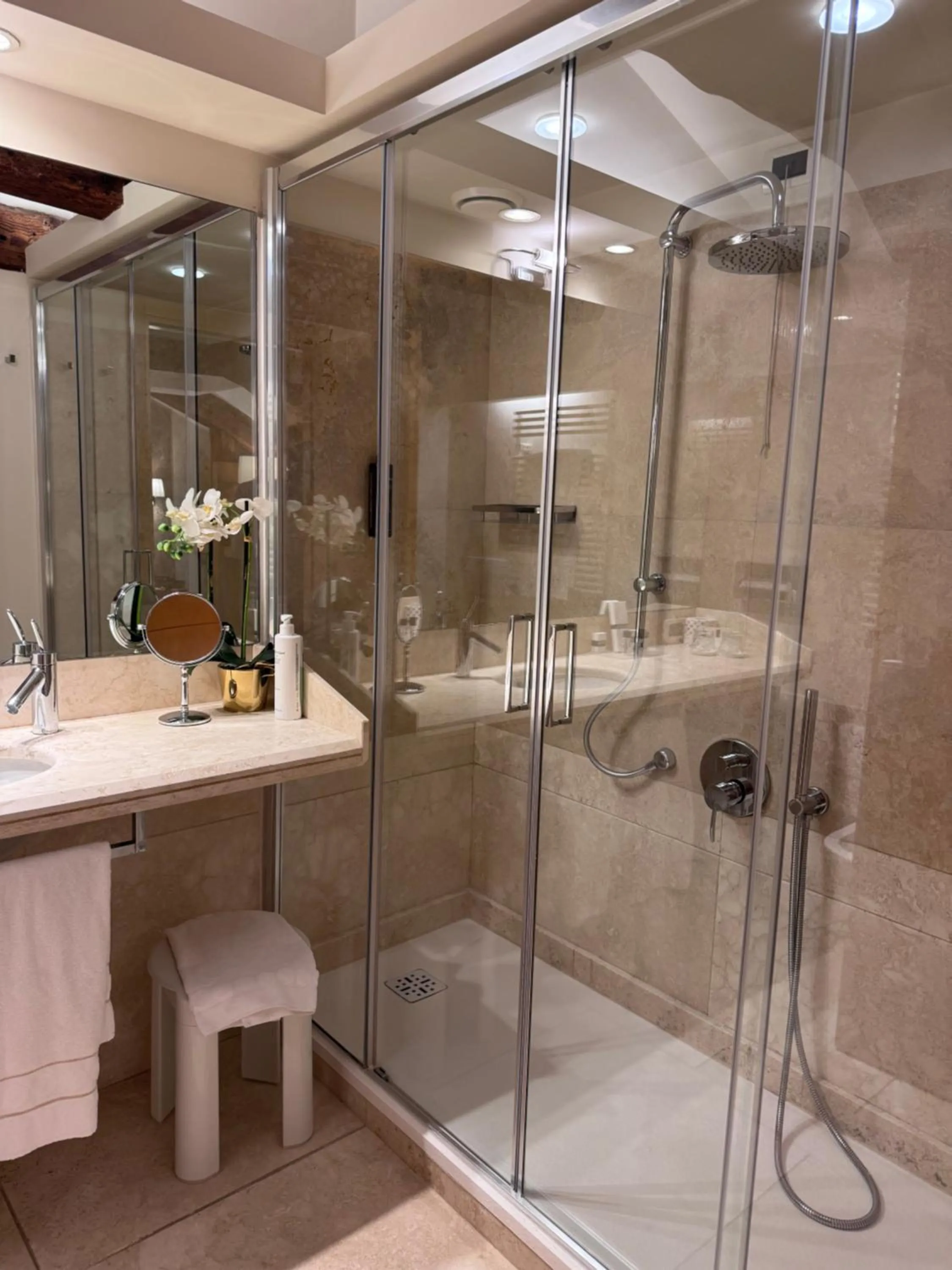 Bedroom in Ruzzini Palace Hotel