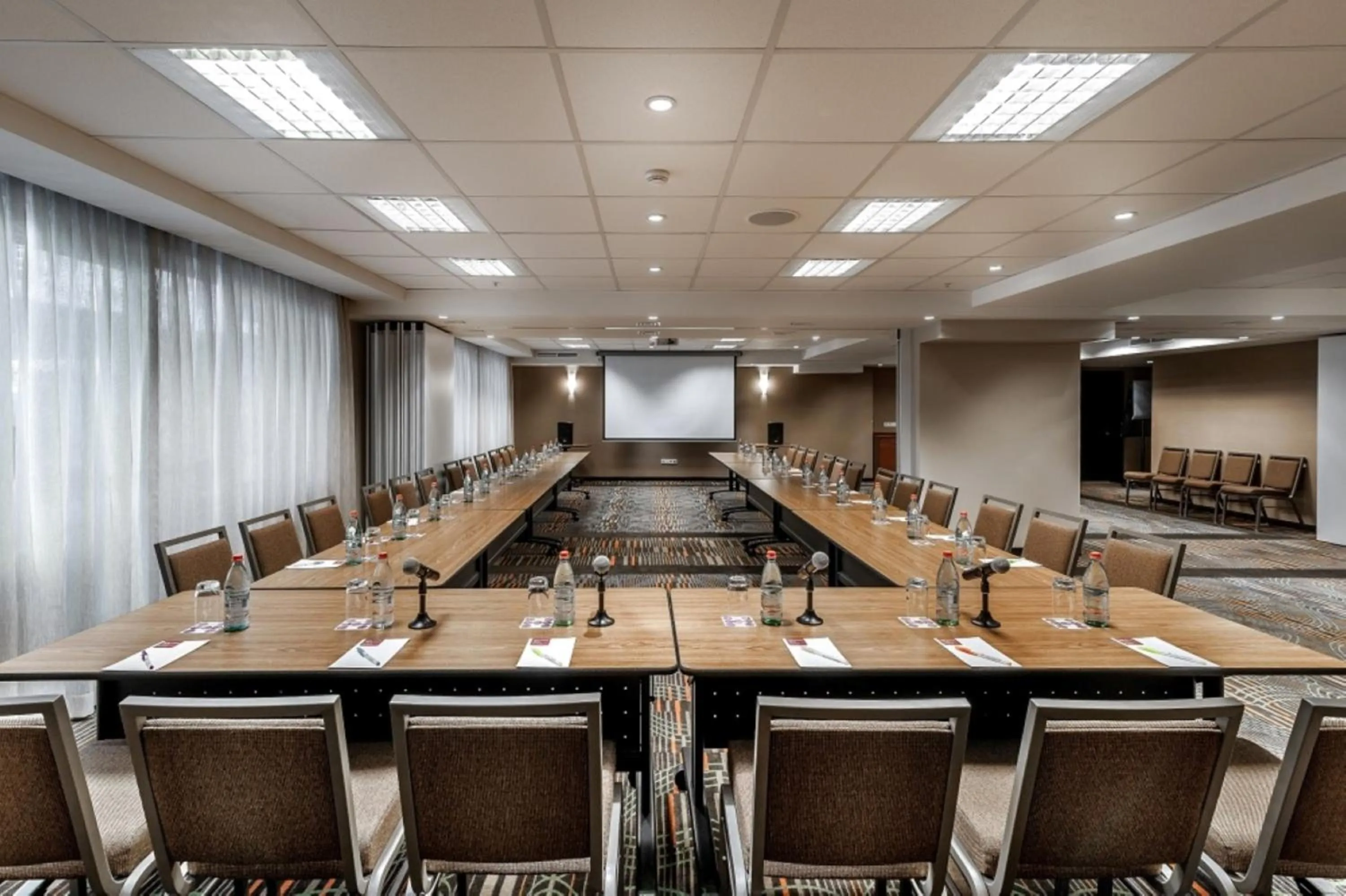 Meeting/conference room in Yerevan Place Hotel