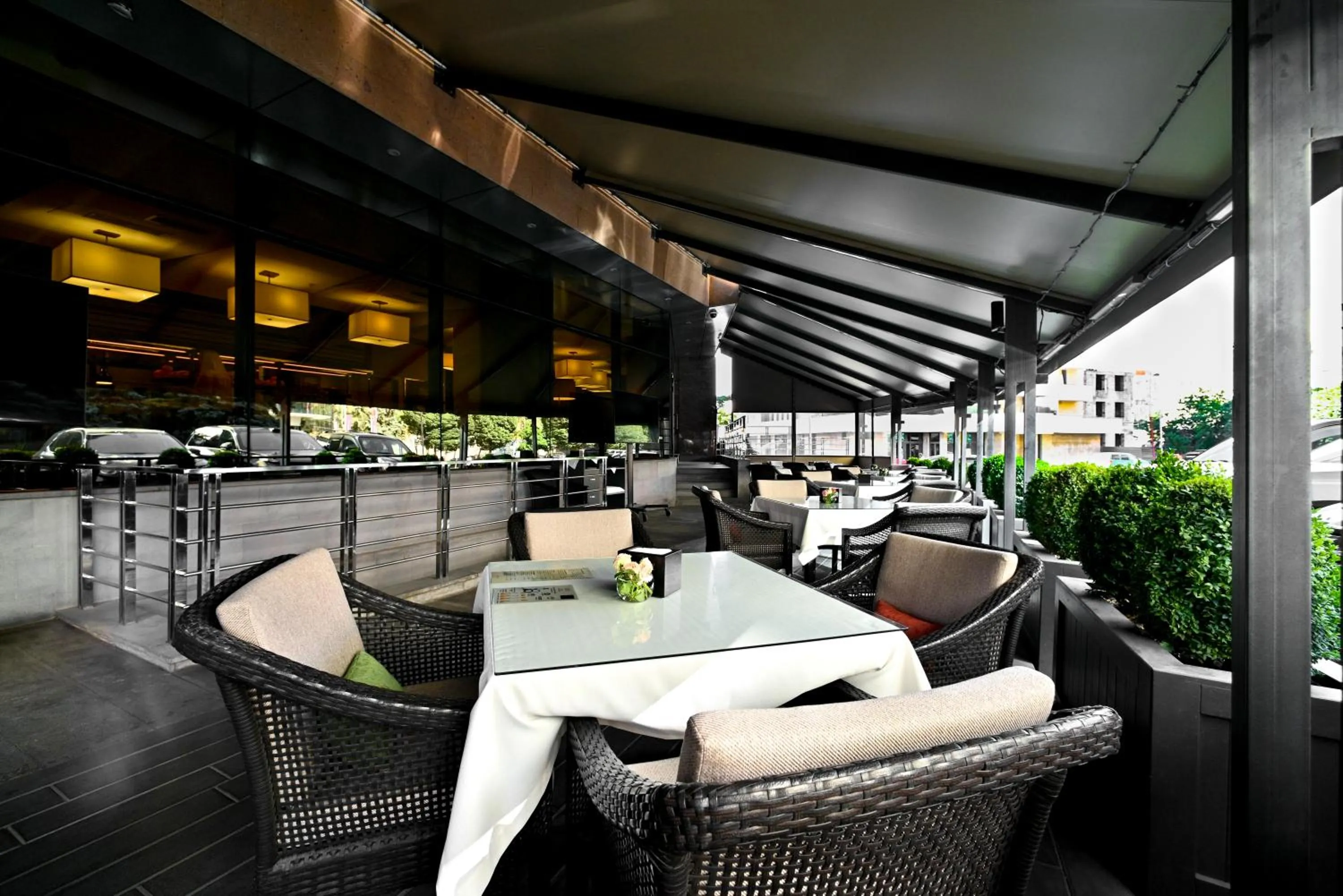 Area and facilities in Yerevan Place Hotel