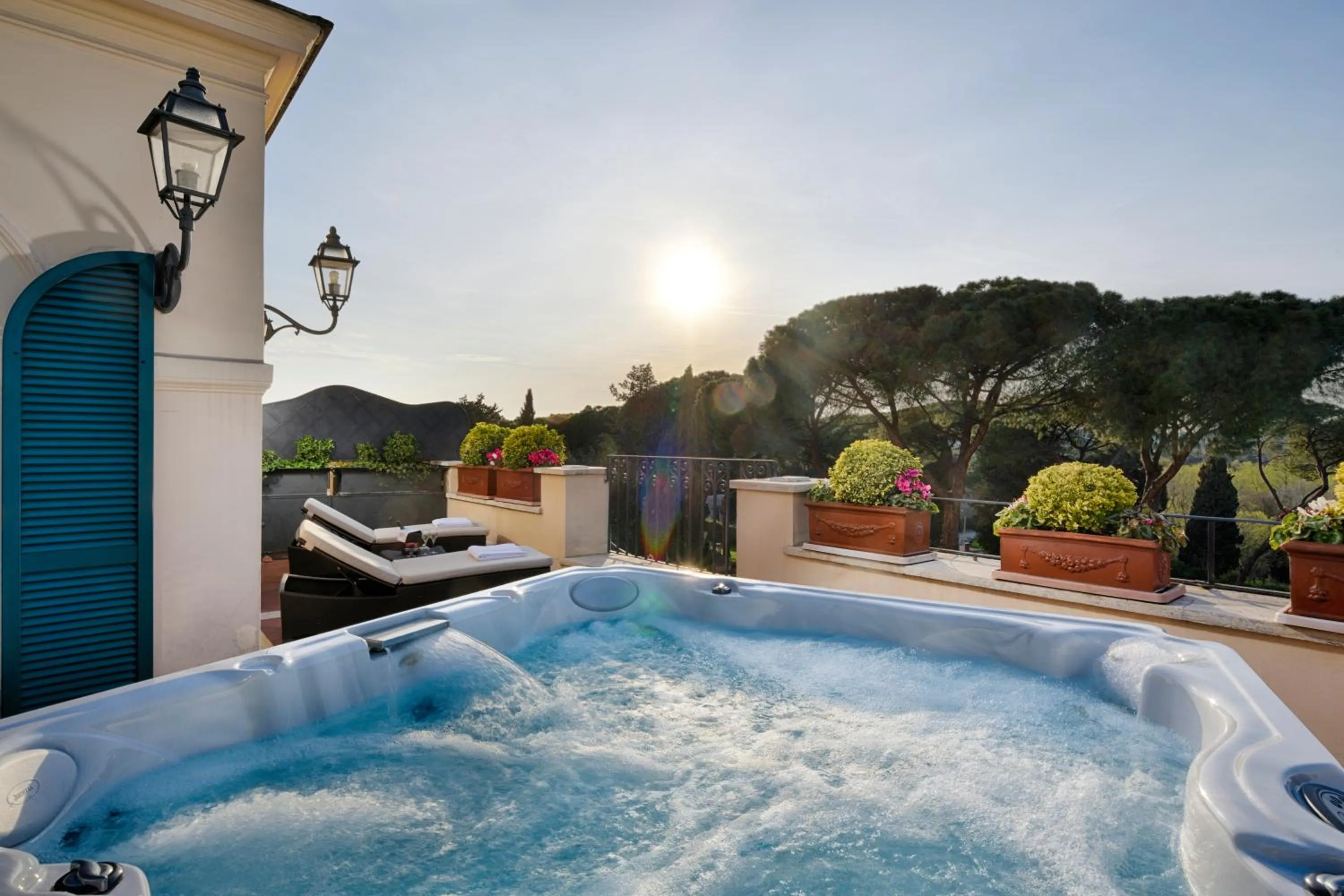 Day in Hotel Splendide Royal - The Leading Hotels of the World