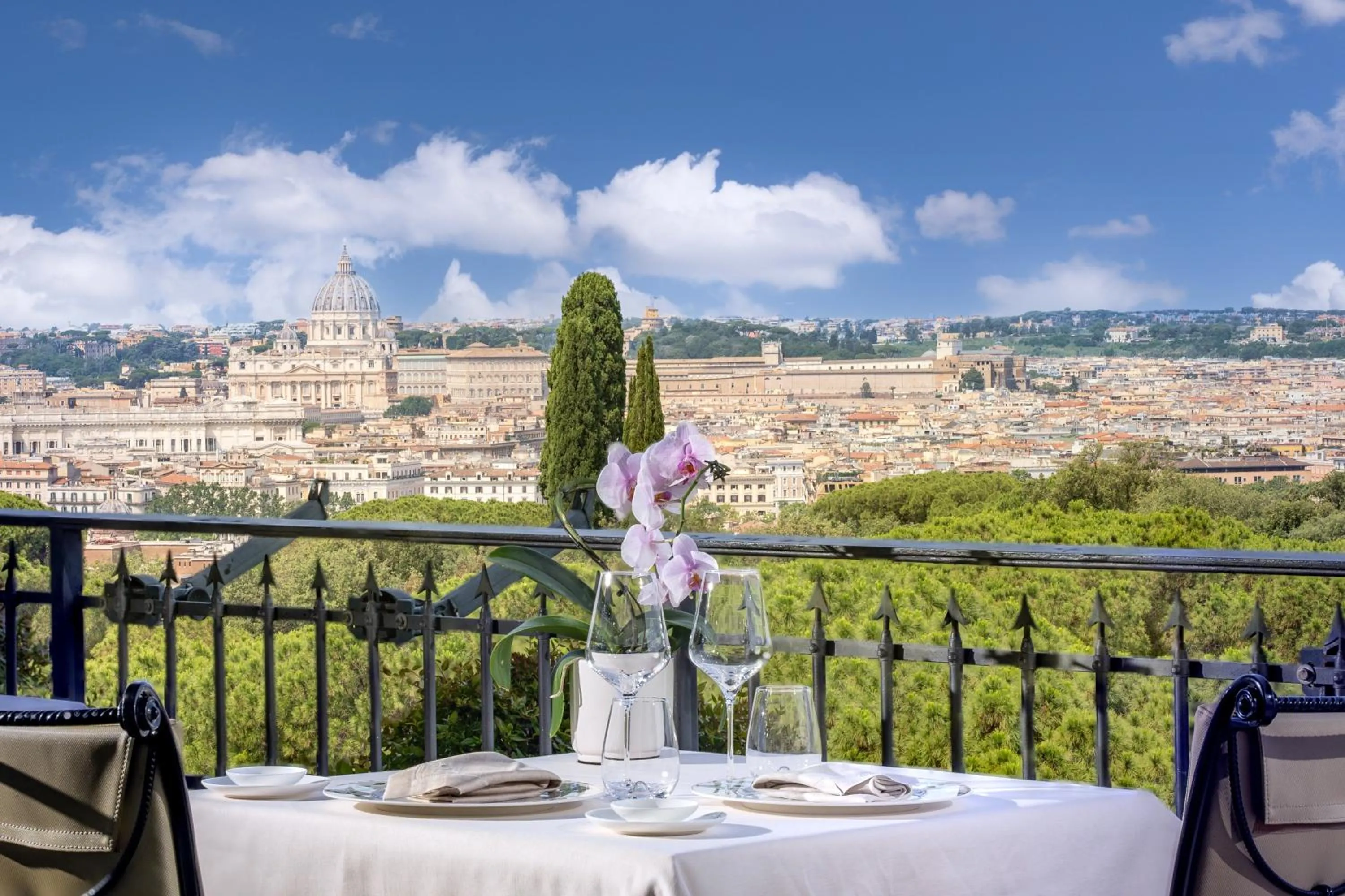 Restaurant/places to eat in Hotel Splendide Royal - The Leading Hotels of the World