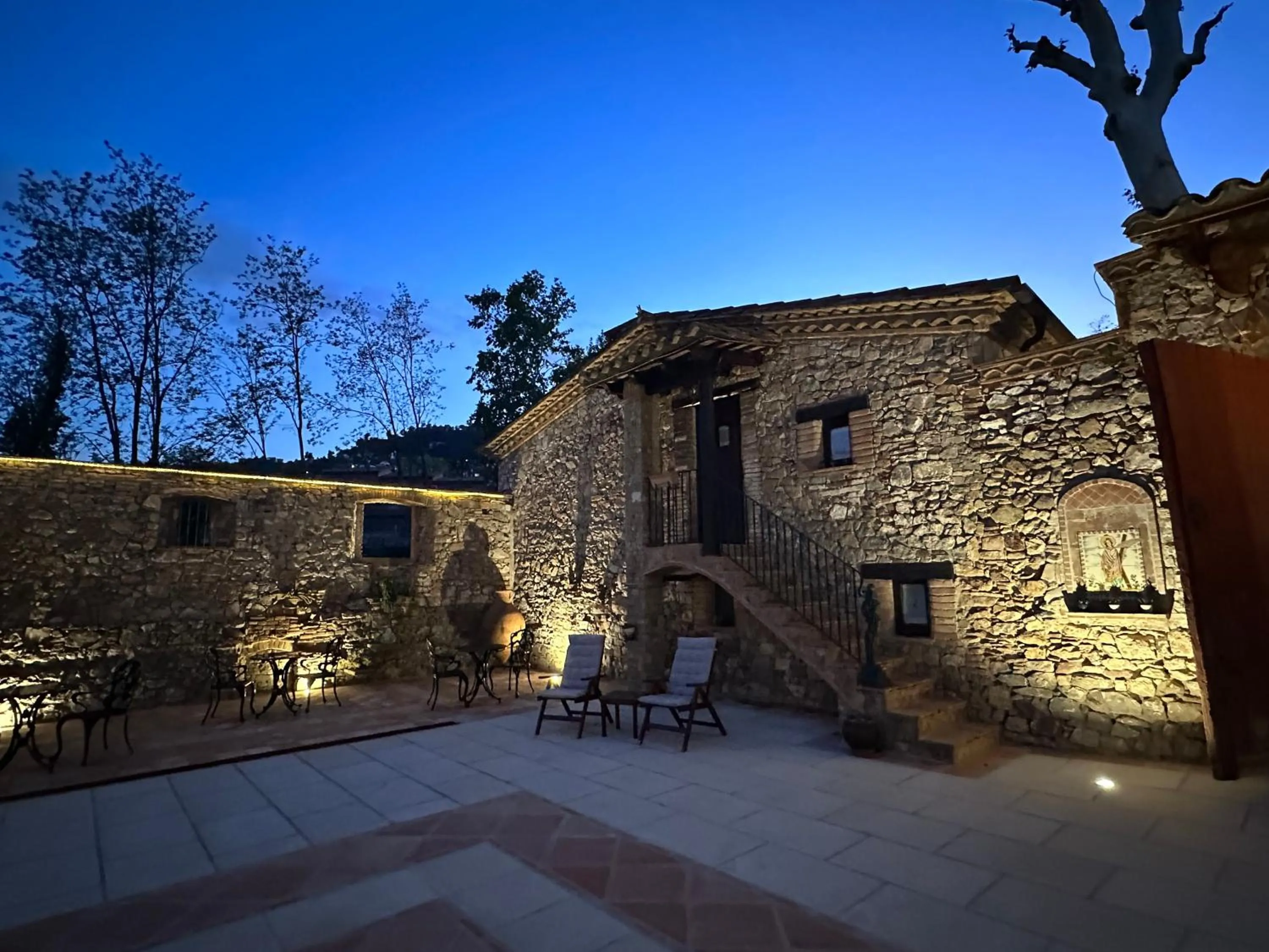Property building in Masia Can Viver - Olive oil tourism B&B