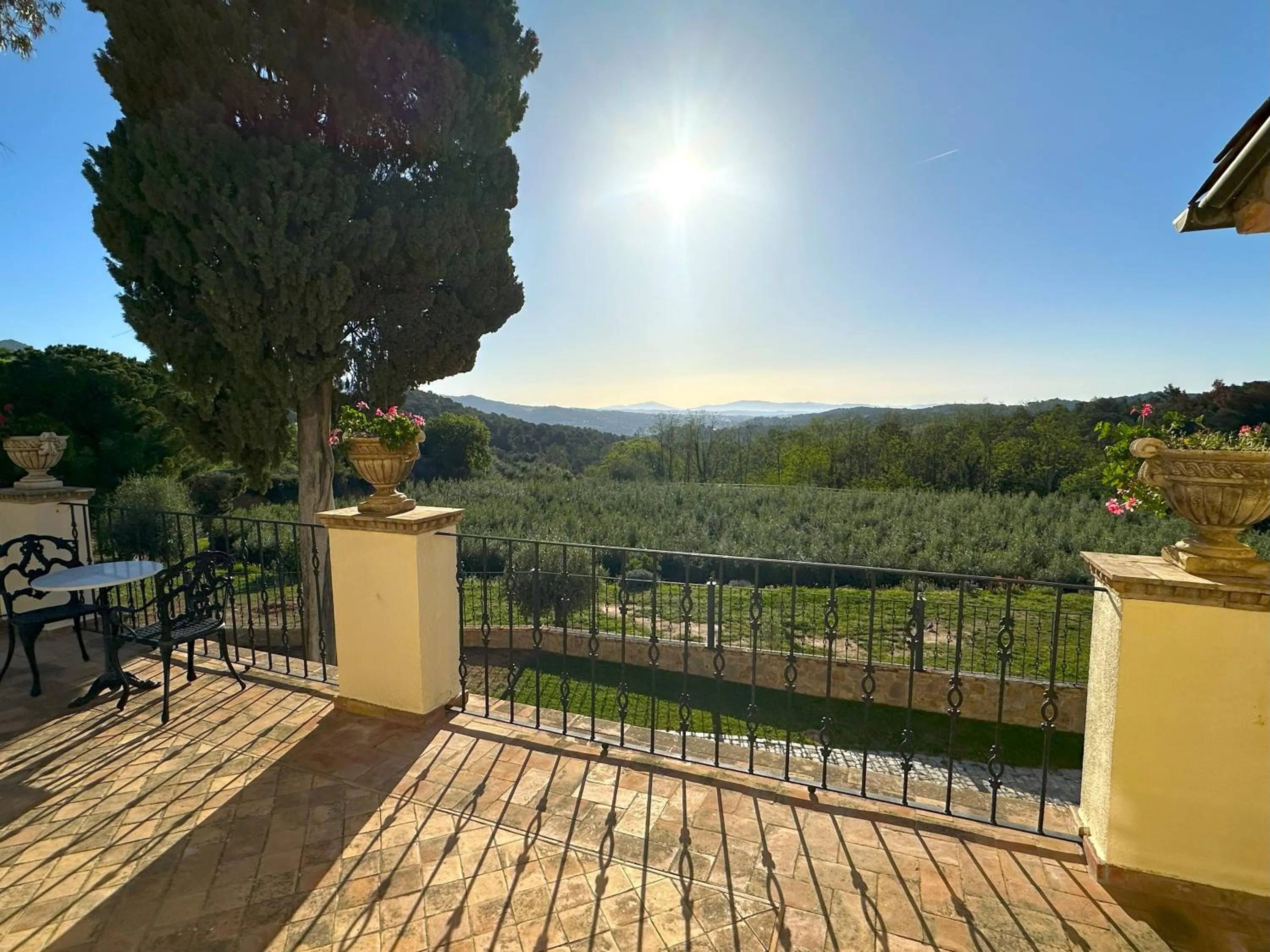 Balcony/Terrace in Masia Can Viver - Olive oil tourism B&B
